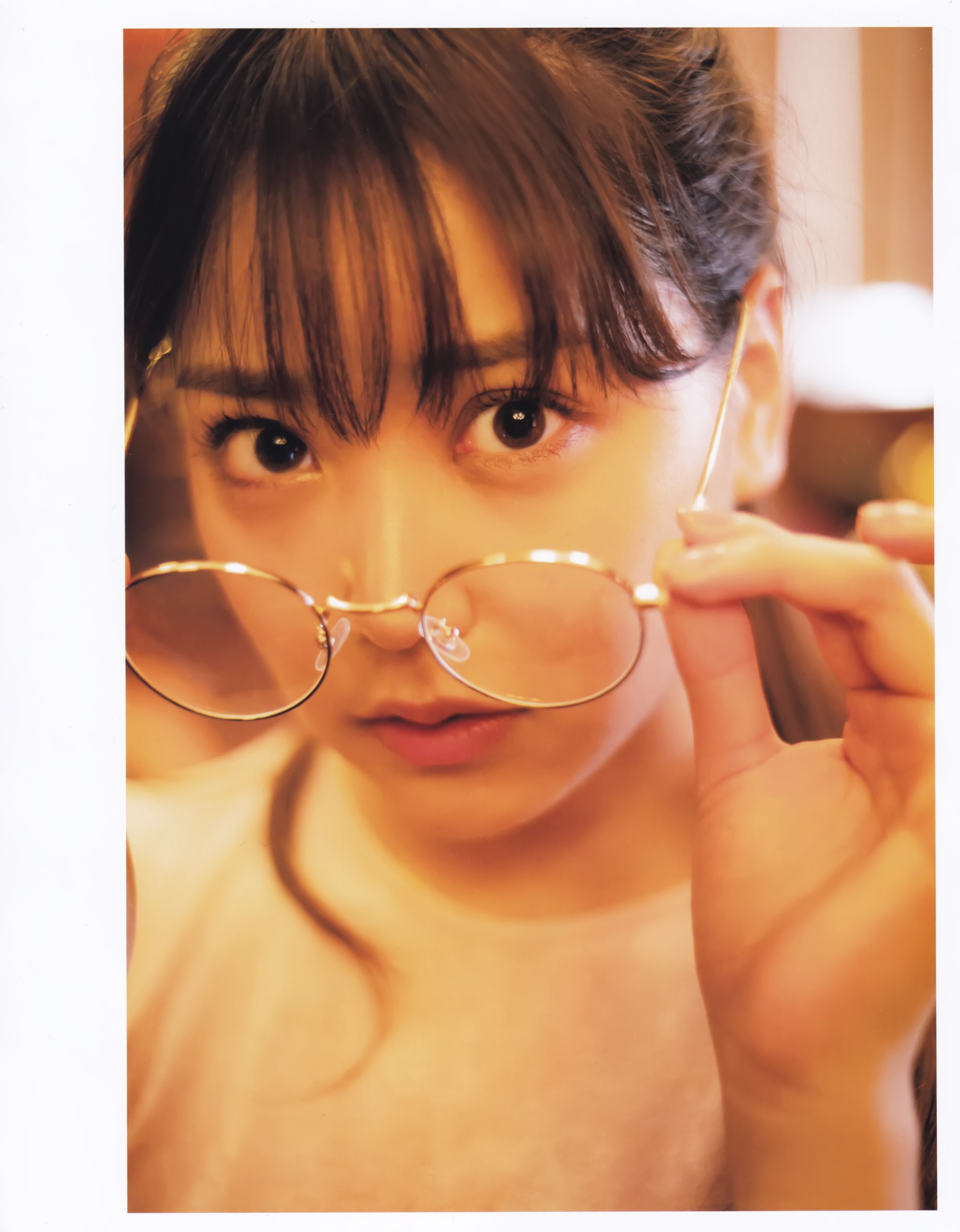 2019.06.19 Sách ảnh đầu tiên của Shirama Miru Love Rush