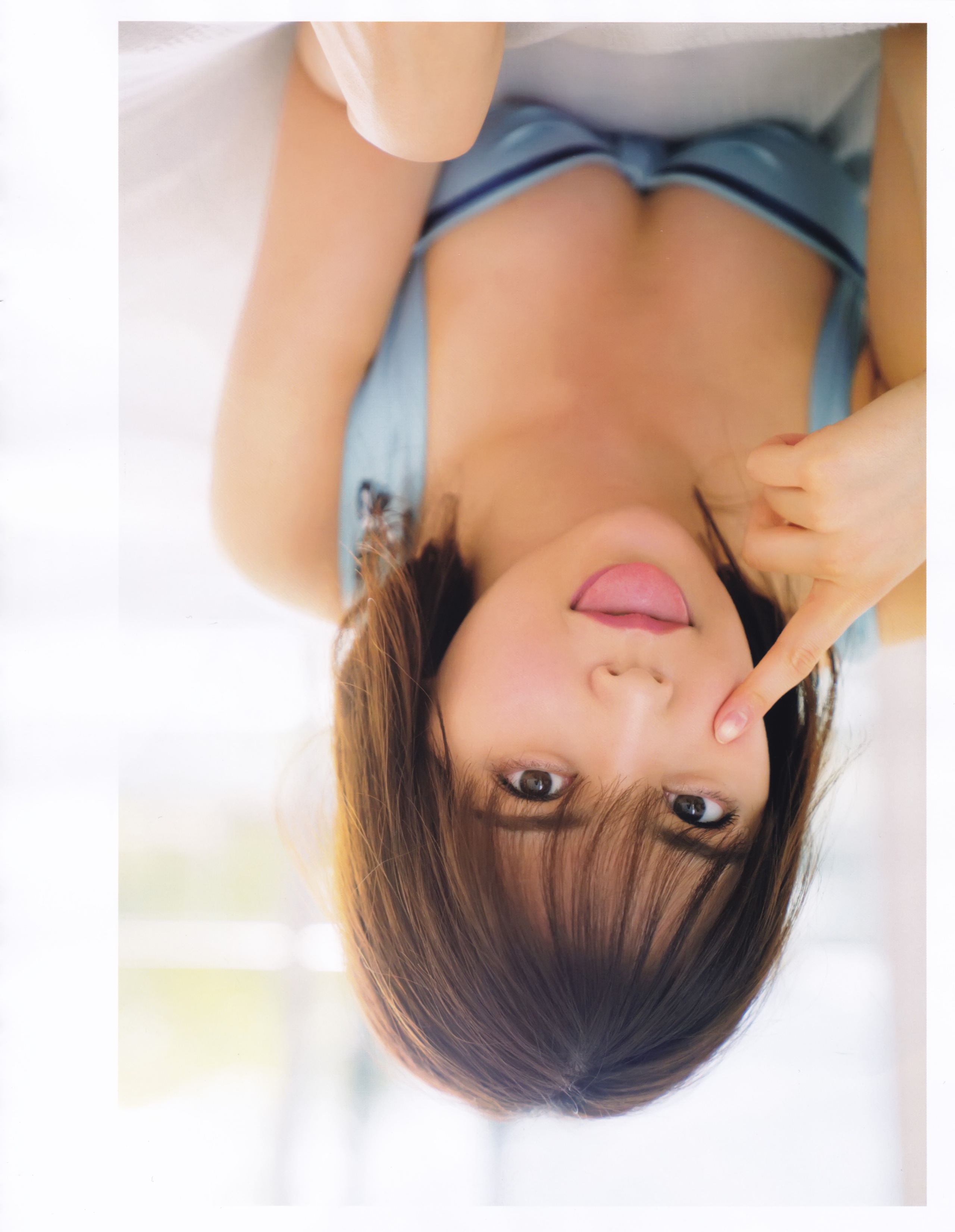 2019.06.19 Sách ảnh đầu tiên của Shirama Miru Love Rush