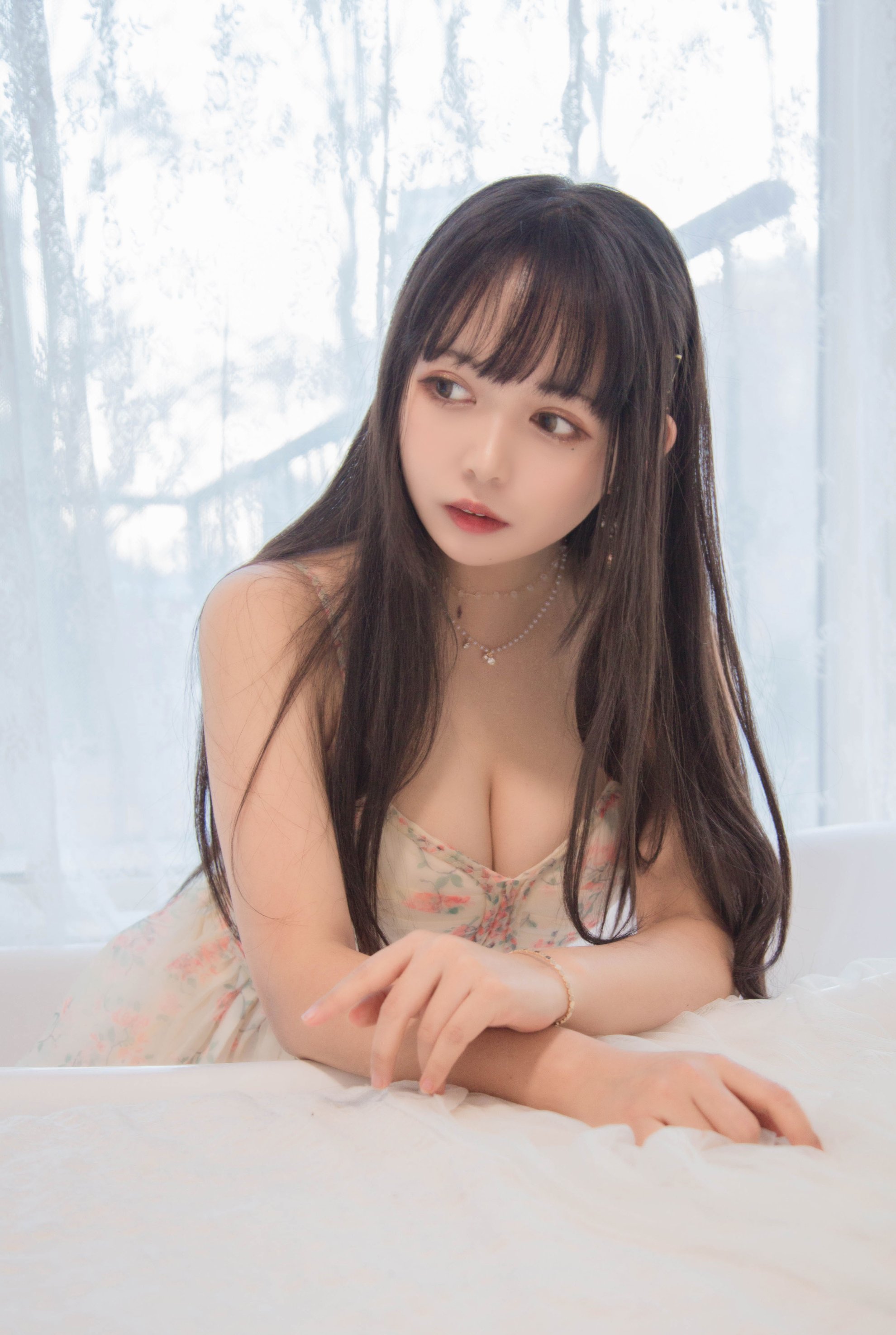 Mèo đen ovo buổi sáng tốt lành