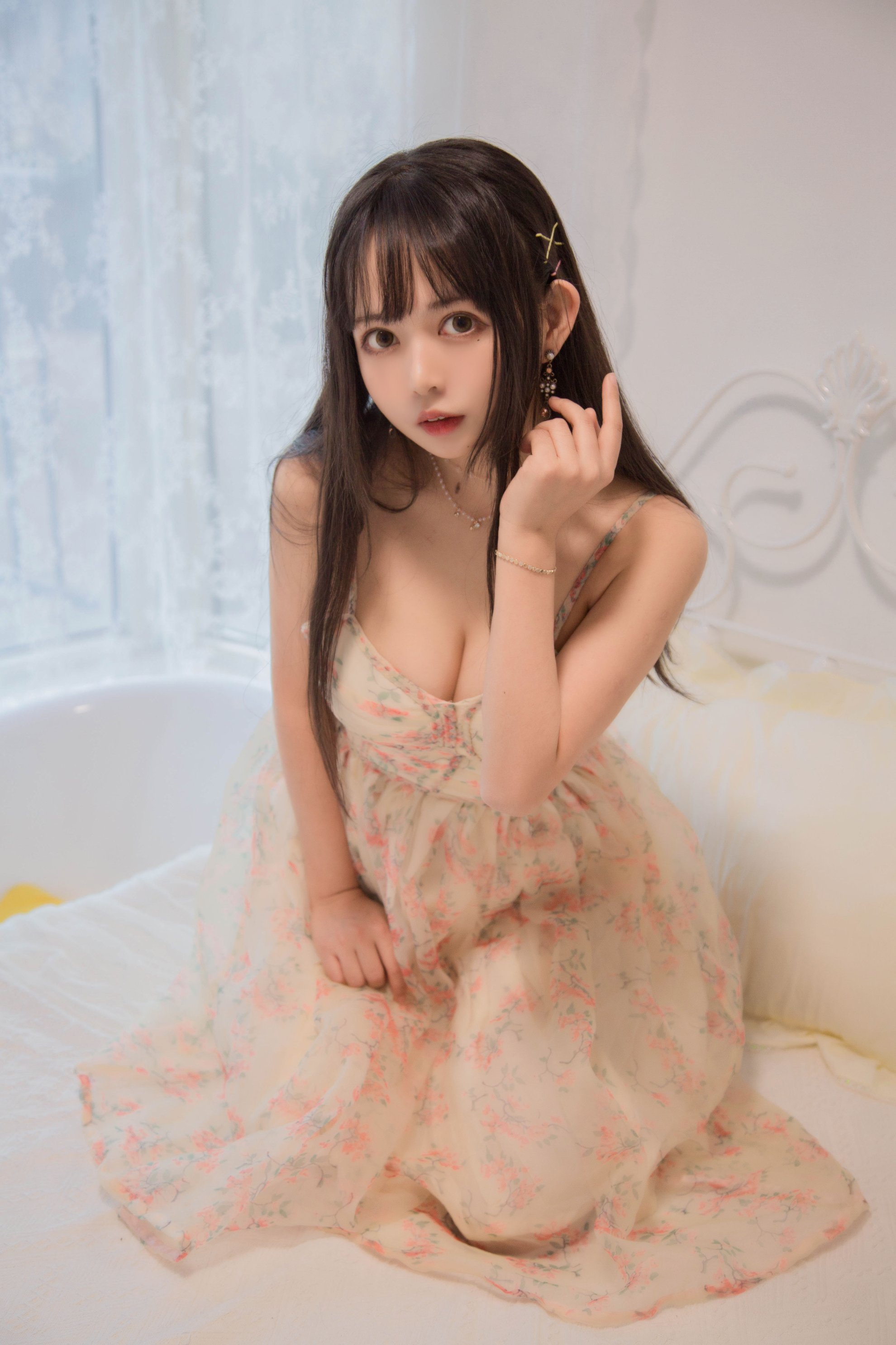 Mèo đen ovo buổi sáng tốt lành