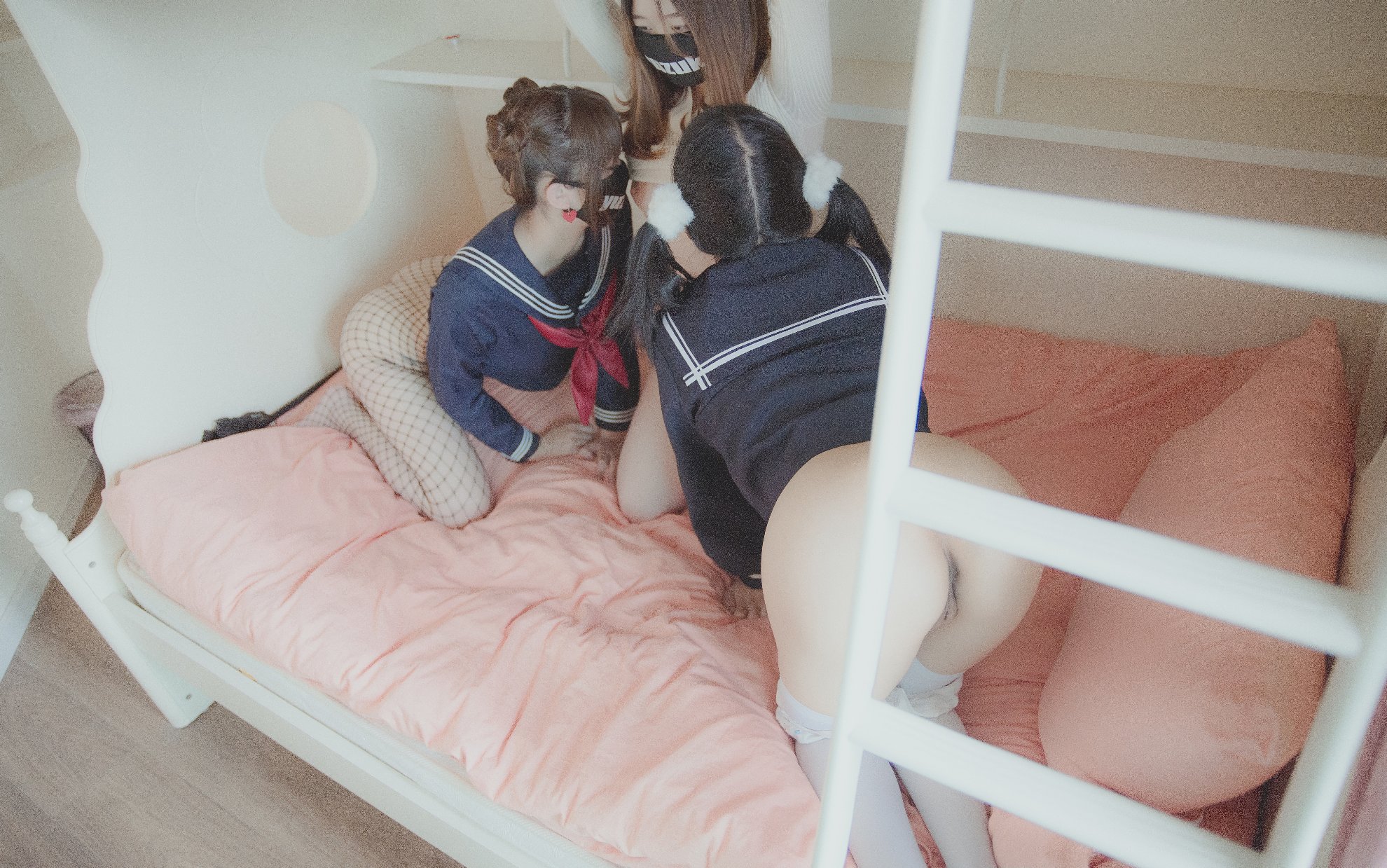 Yuzuki 2019-04 "Chị, Chị và Mẹ" + Video