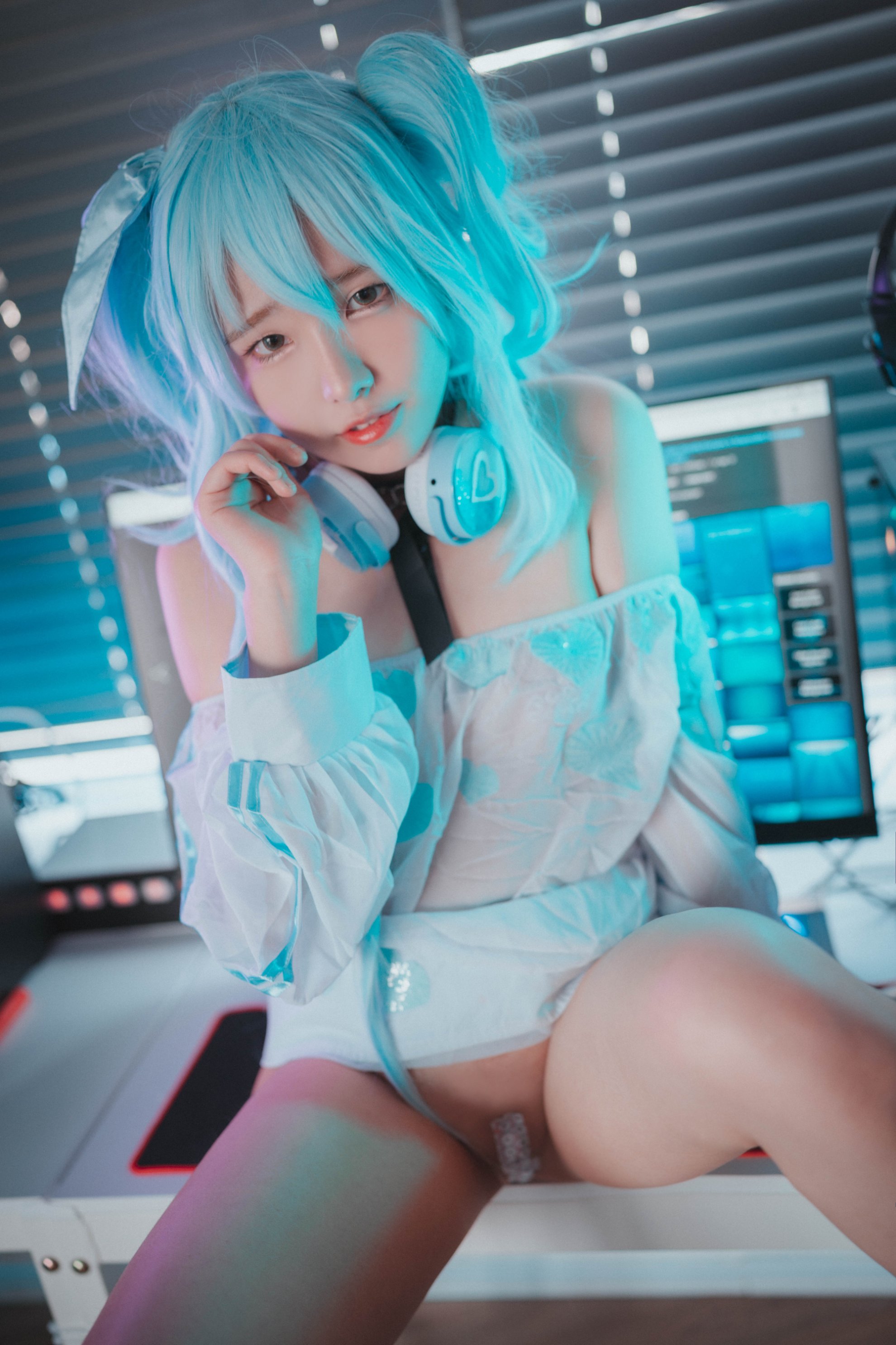 [Djawa] Sonson 손손 - Frontilne PA -15 của các cô gái