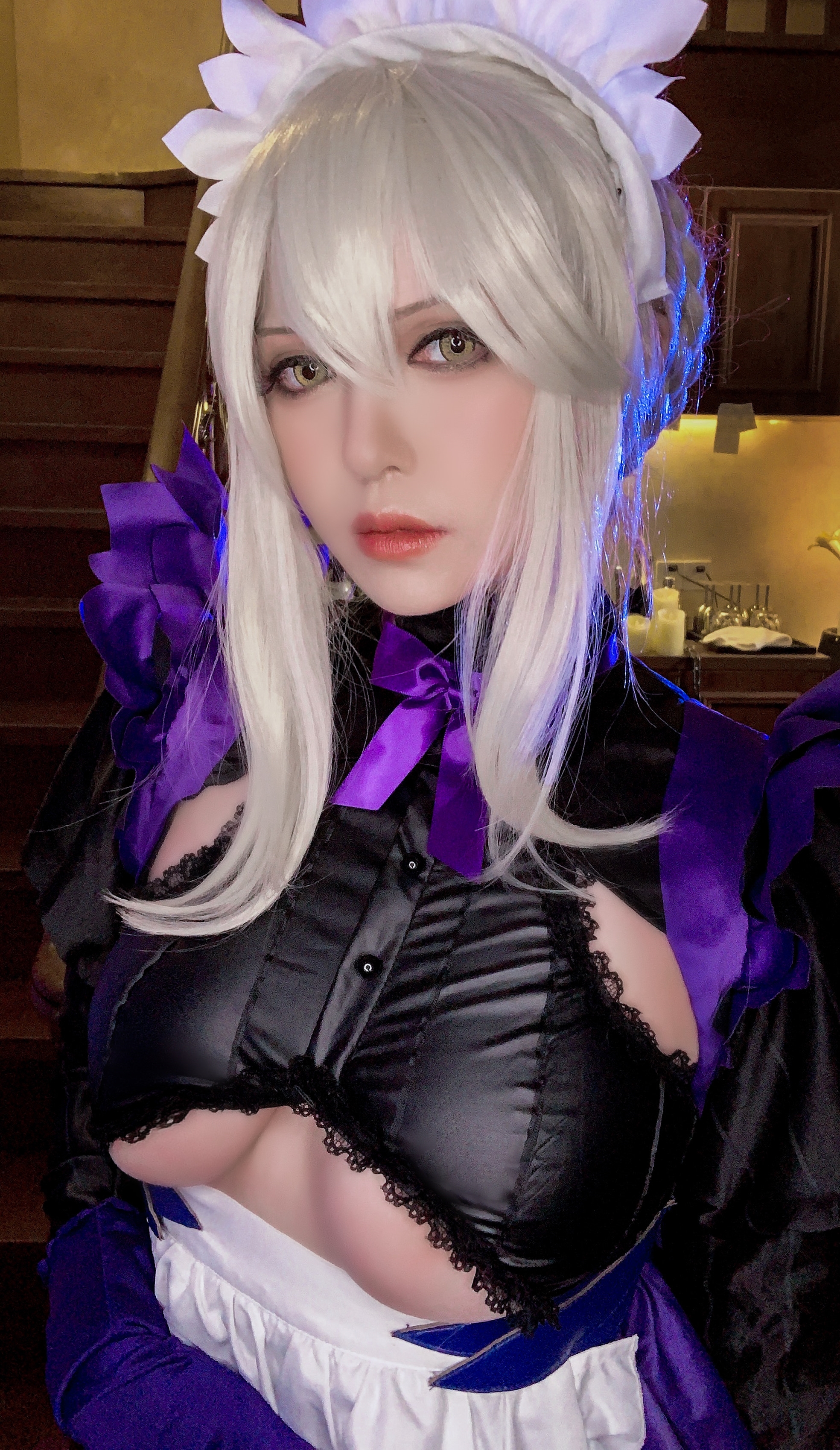 Một nửa rưỡi - người giúp việc Lanceralter