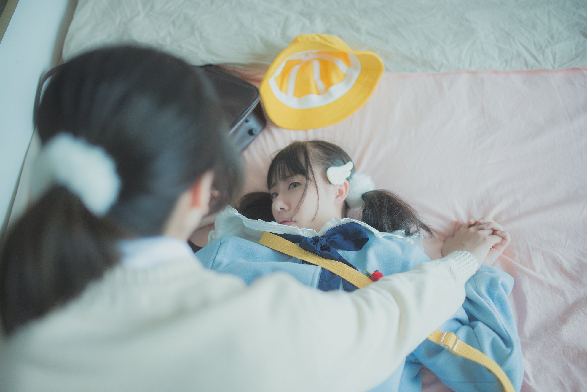 Yuzuki 2018-12, chị gái và chị gái