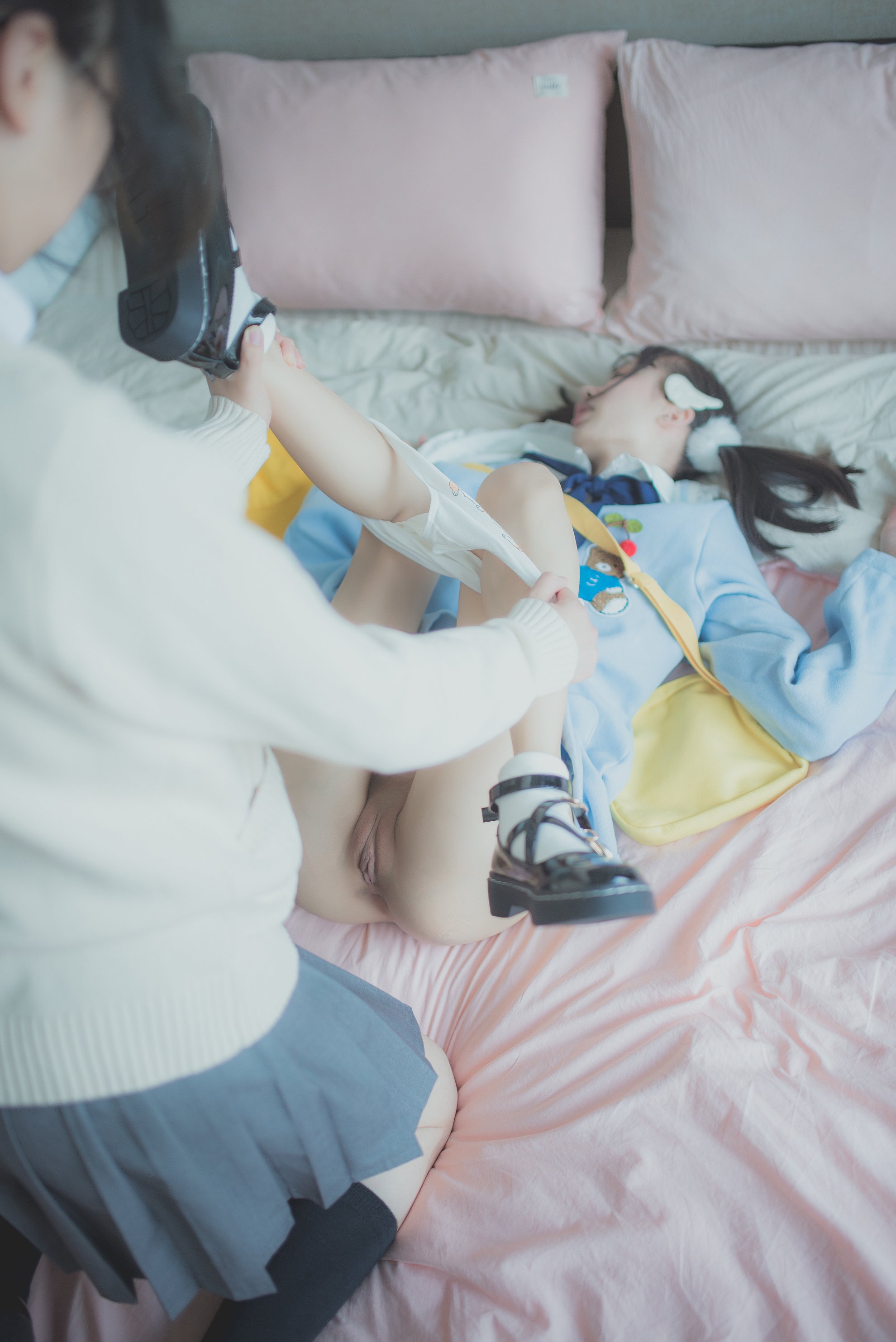 Yuzuki 2018-12, chị gái và chị gái