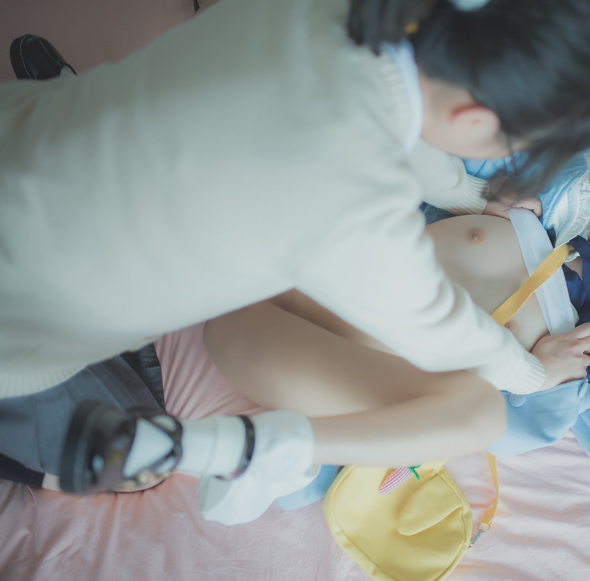 Yuzuki 2018-12, chị gái và chị gái