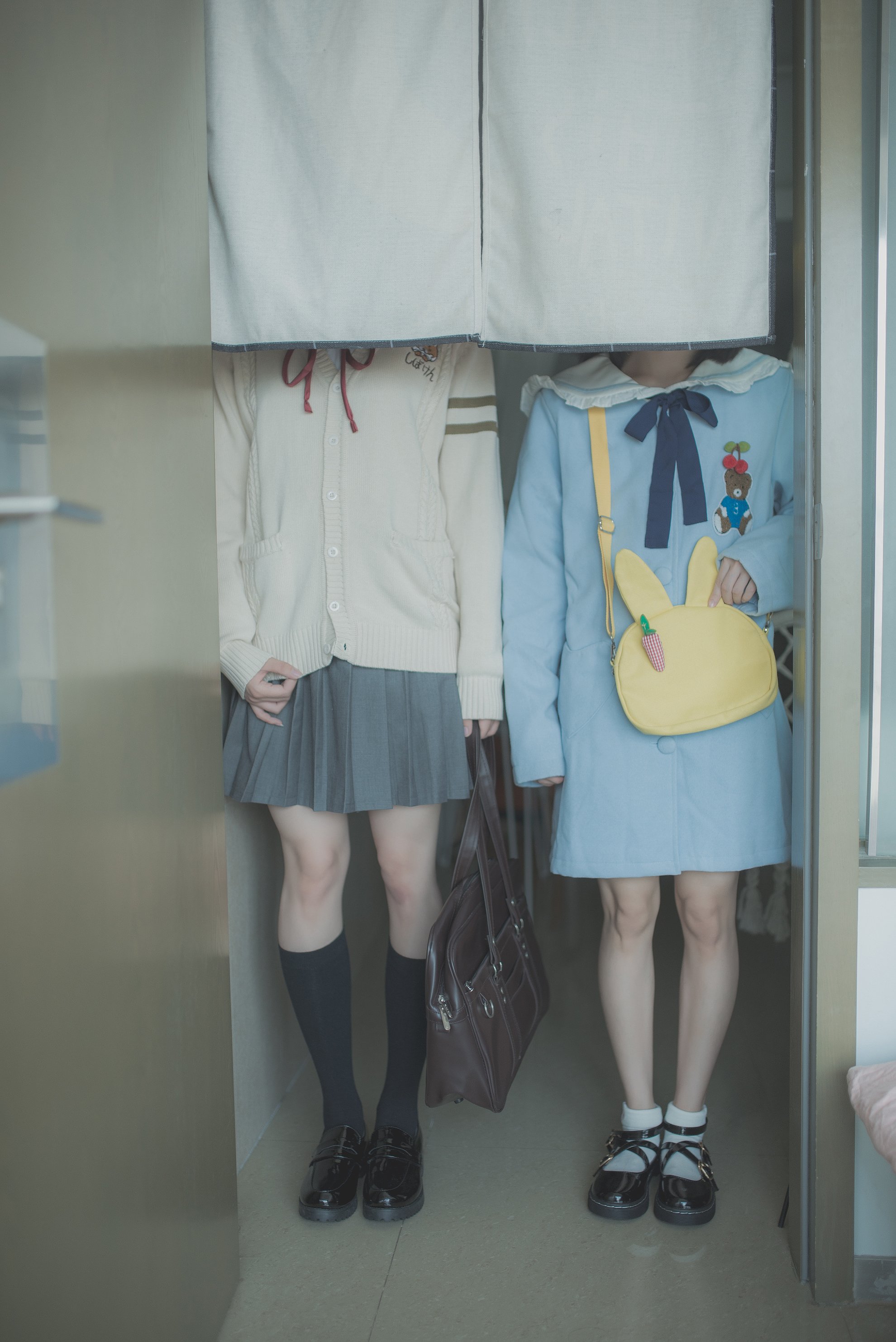 Yuzuki 2018-12, chị gái và chị gái