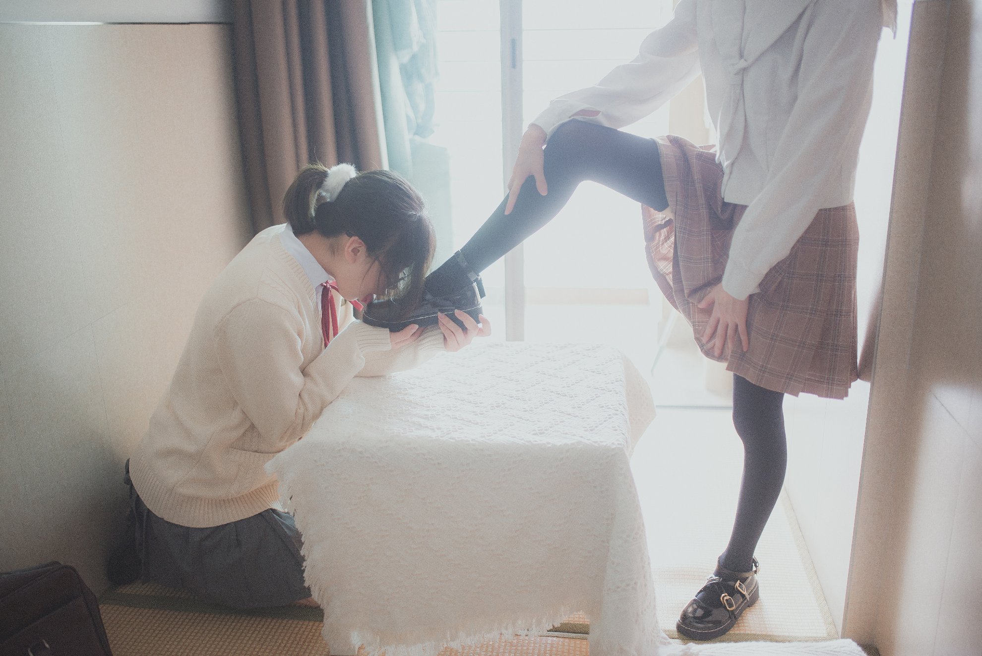 Yuzuki 2018-12, chị gái và chị gái