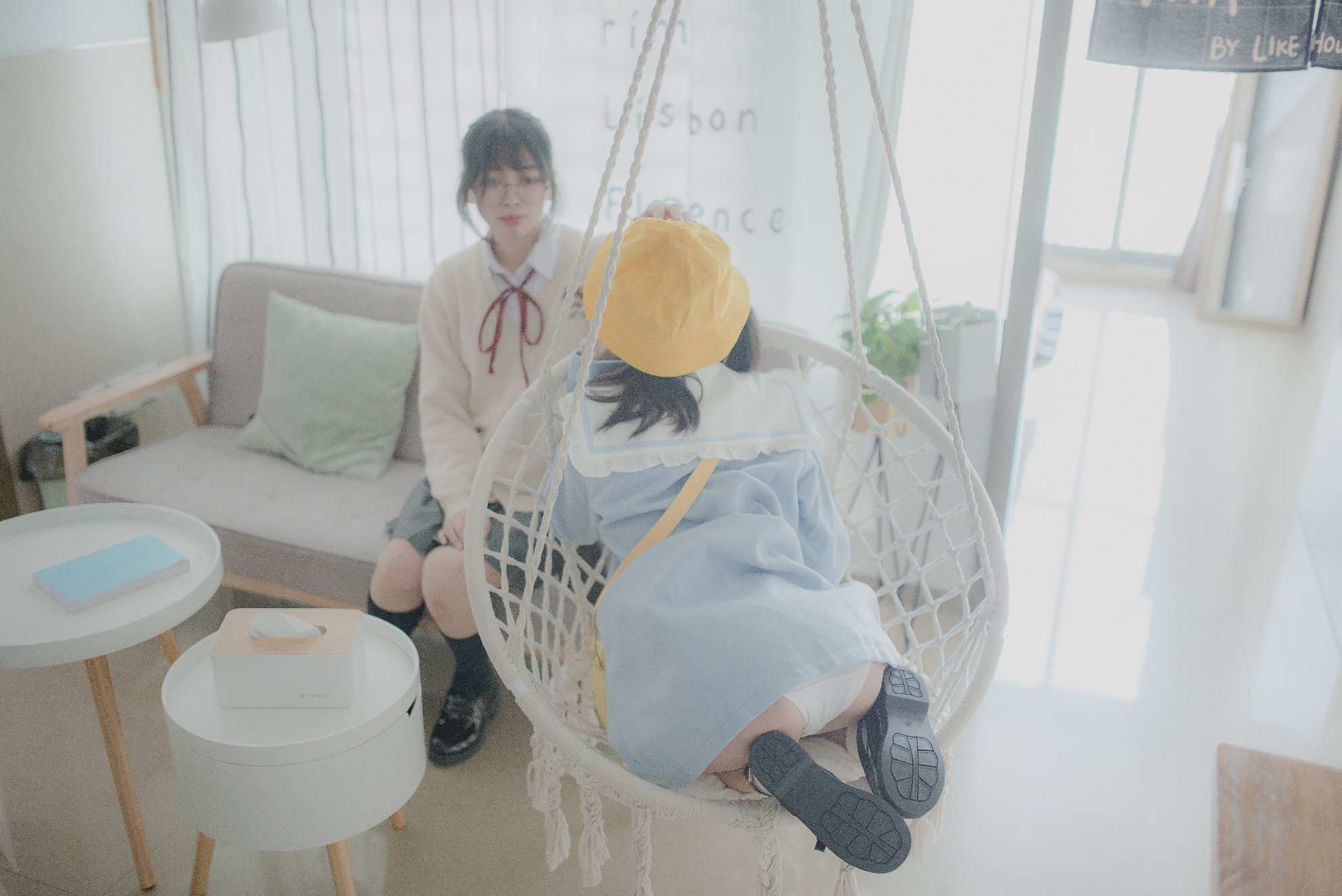 Yuzuki 2018-12, chị gái và chị gái