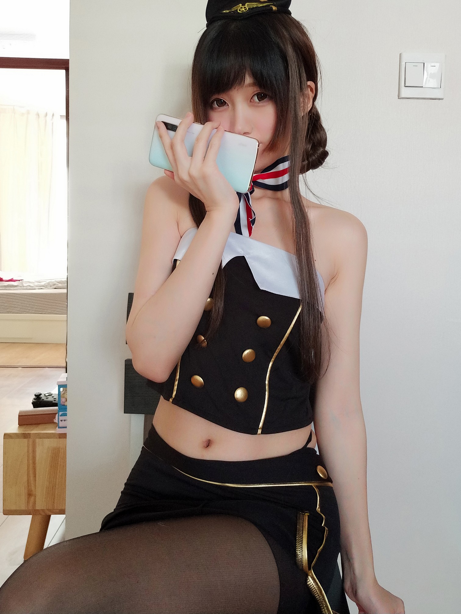 Nagisa Monster Meow - Nhân viên phi hành đoàn cabin