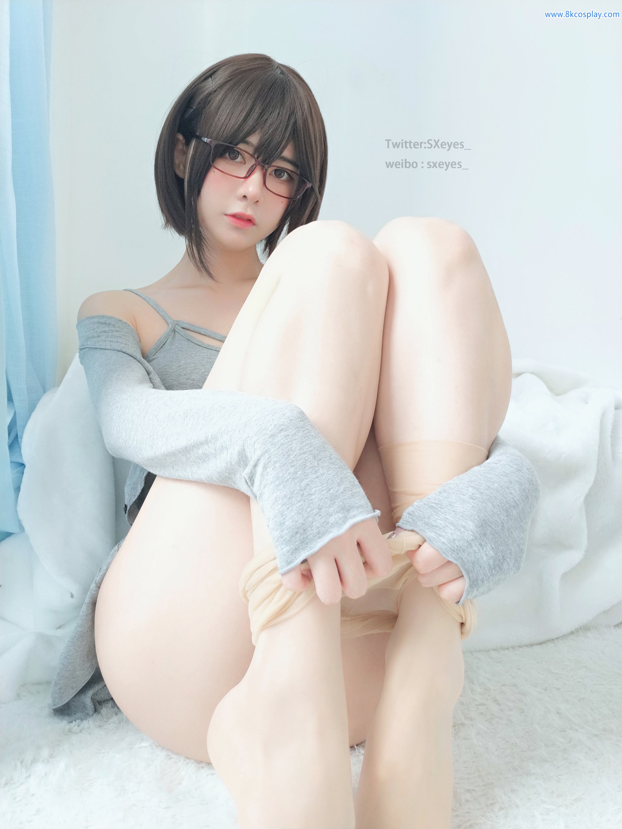 Eyes and Devil W No số 031 váy lợn cắt nhỏ