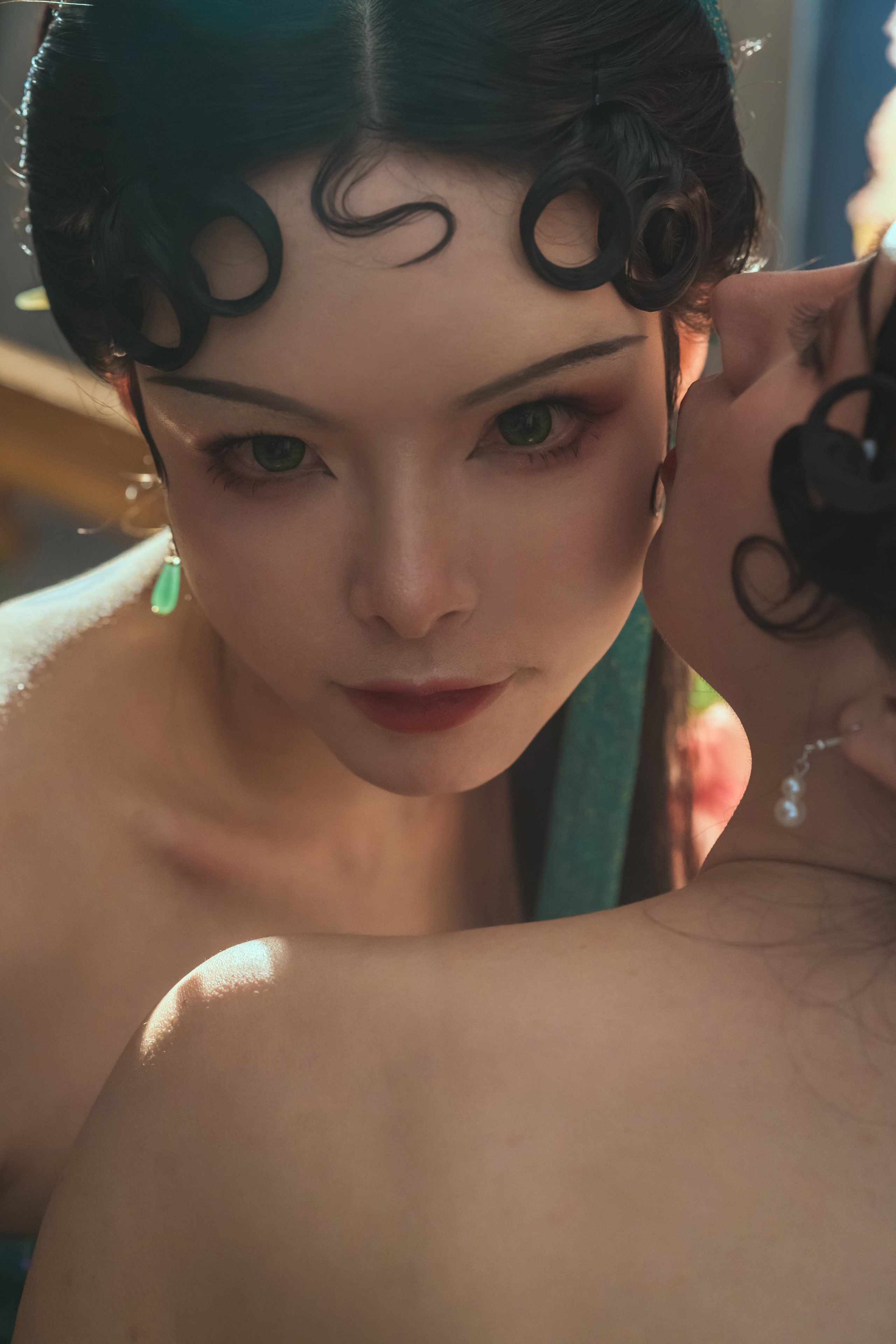 Mùa thu và Corgi - Rắn xanh và trắng + V