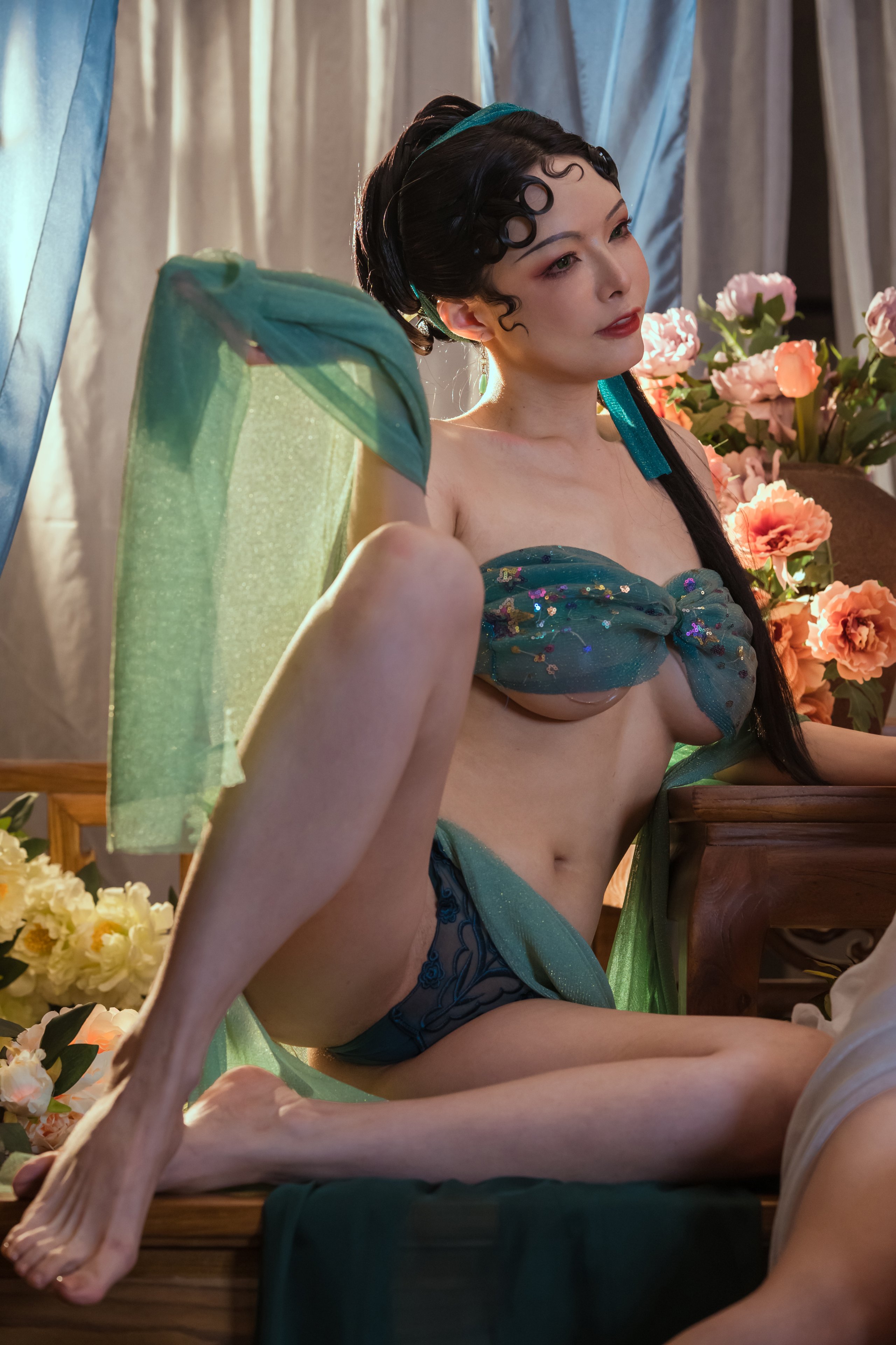 Mùa thu và Corgi - Rắn xanh và trắng + V