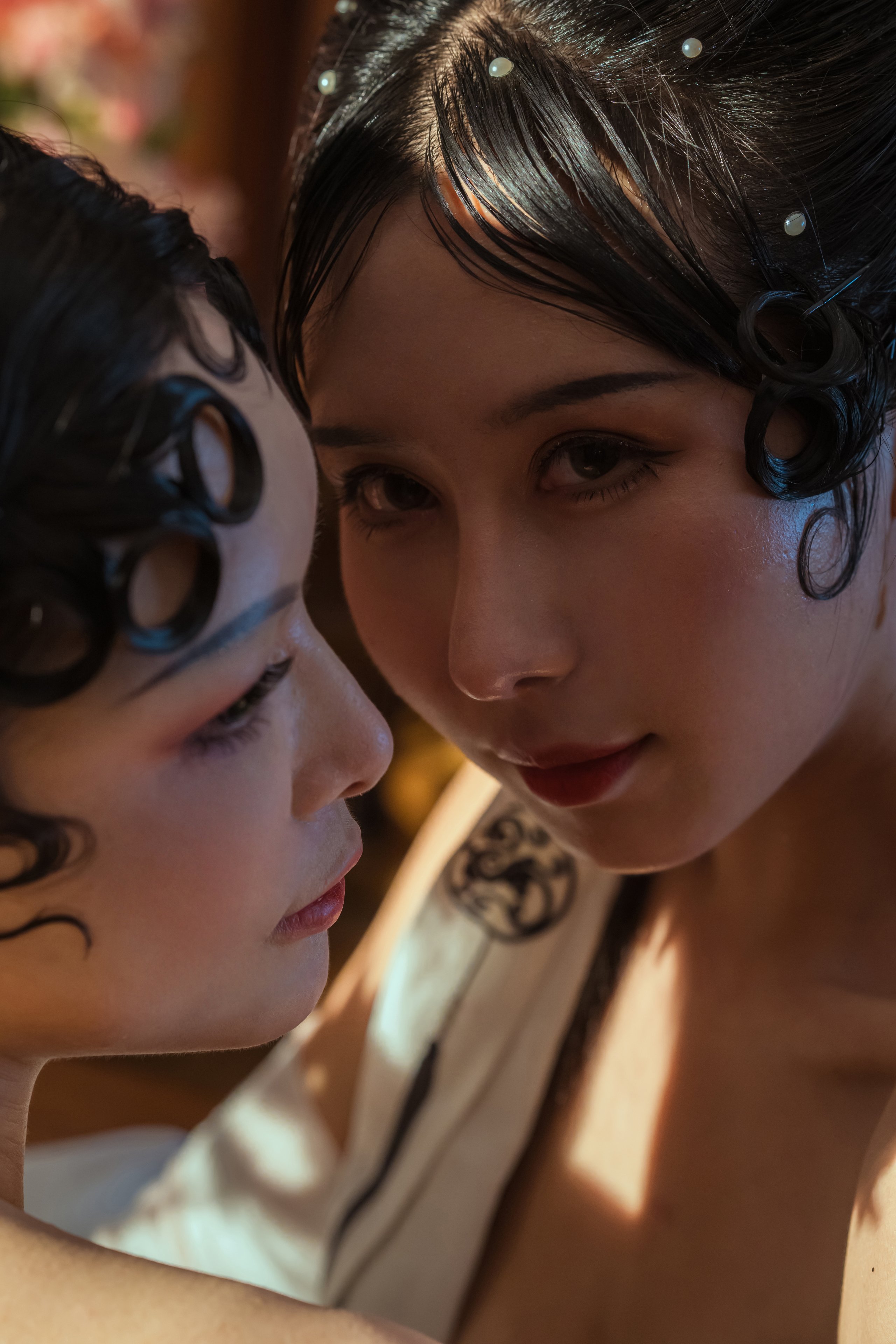 Mùa thu và Corgi - Rắn xanh và trắng + V