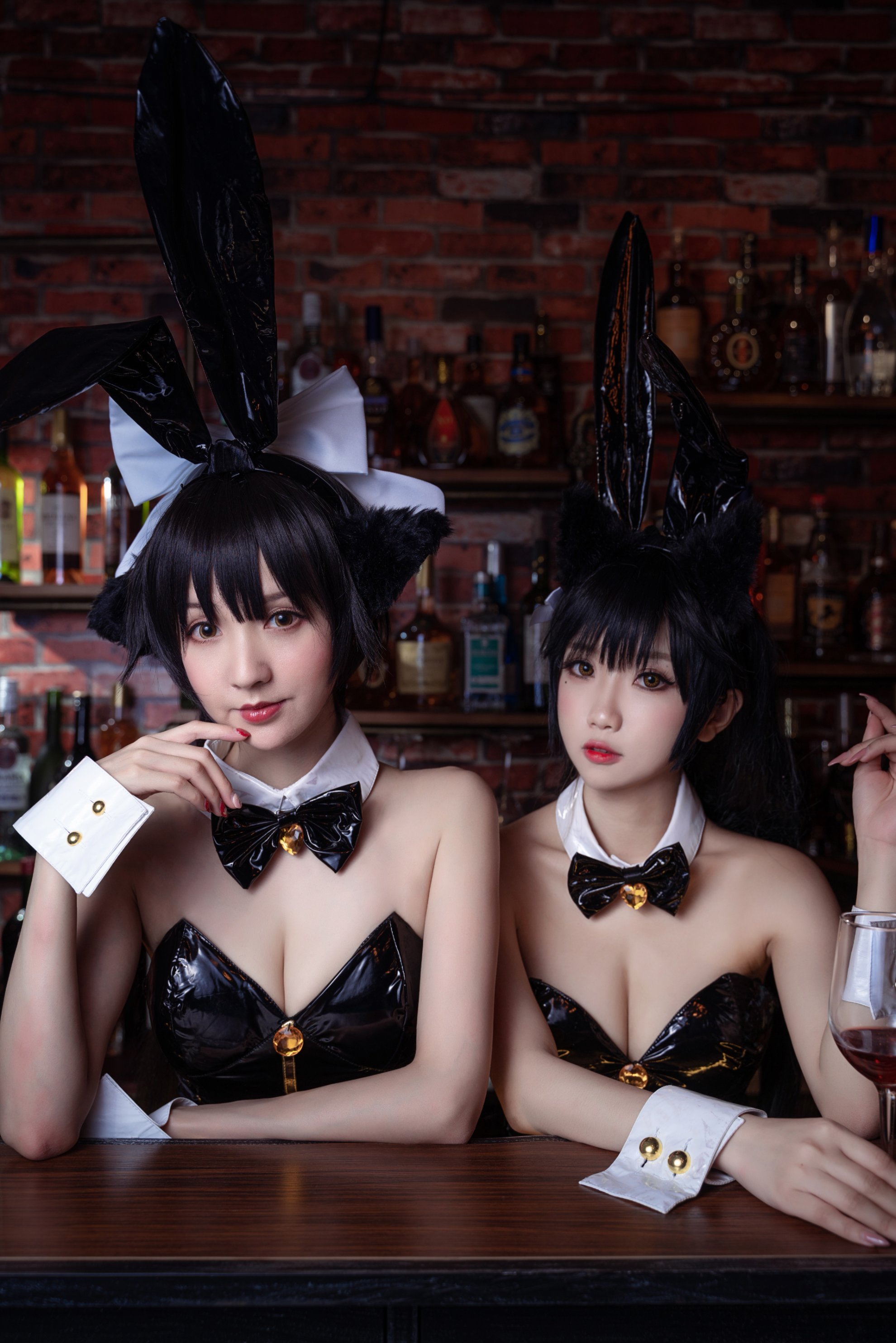 Ghostly Jade - Black Fan Bunny Girl