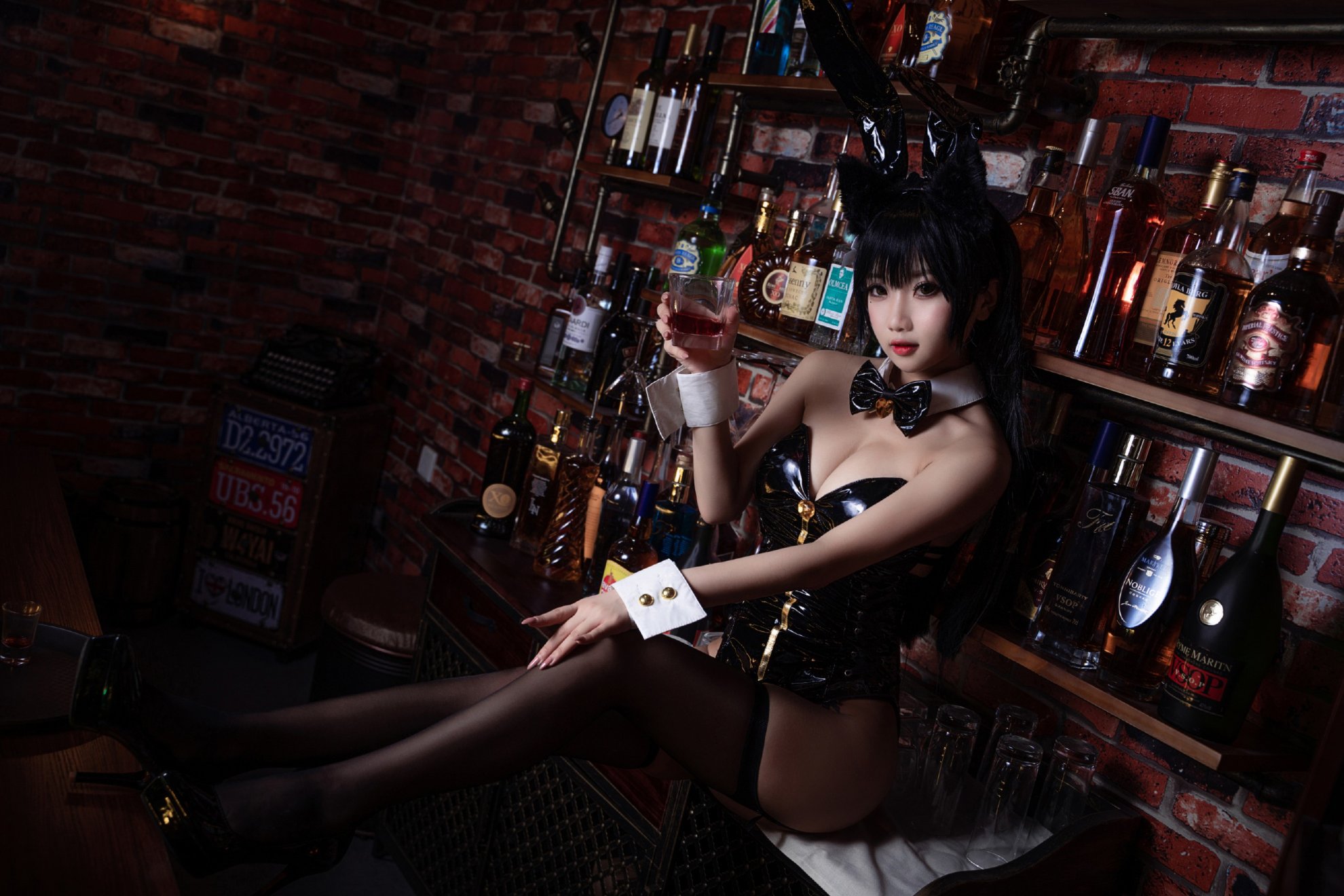 Ghostly Jade - Black Fan Bunny Girl