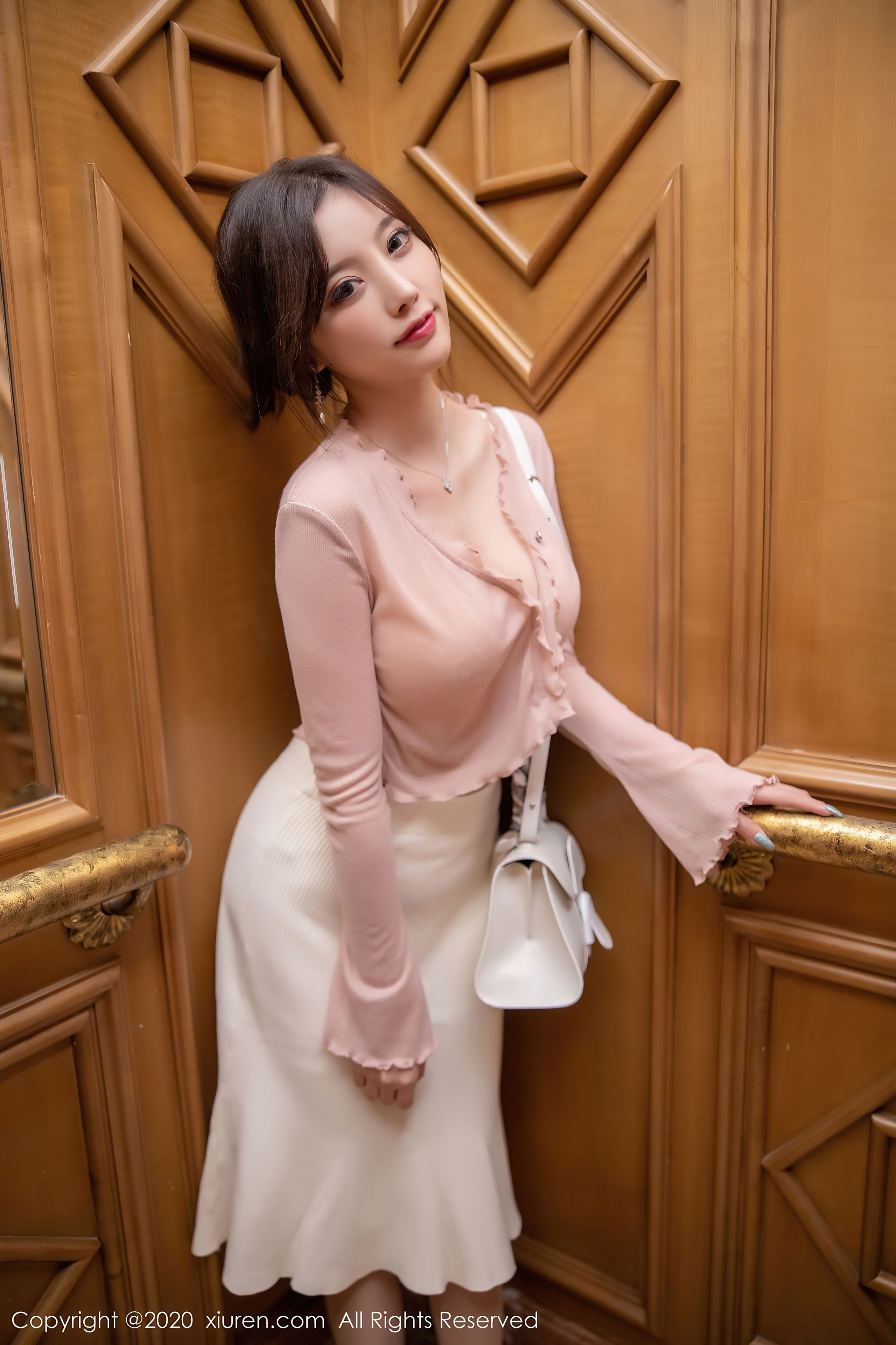 XIUREN NO.2905: Yang Chen Chen (Yang Chen Sugar)