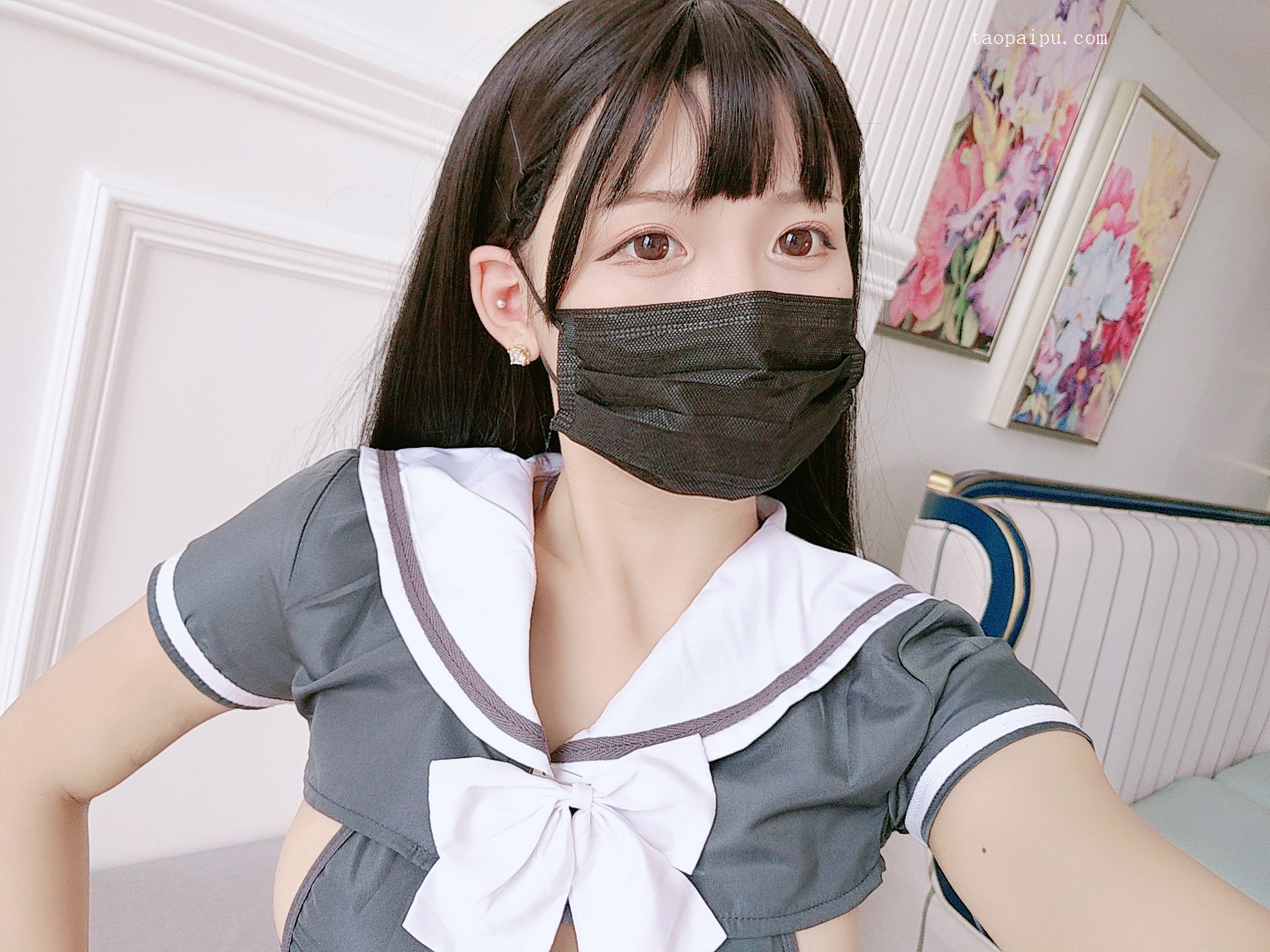 [Vớ trắng Gro] em gái trên cầu thang