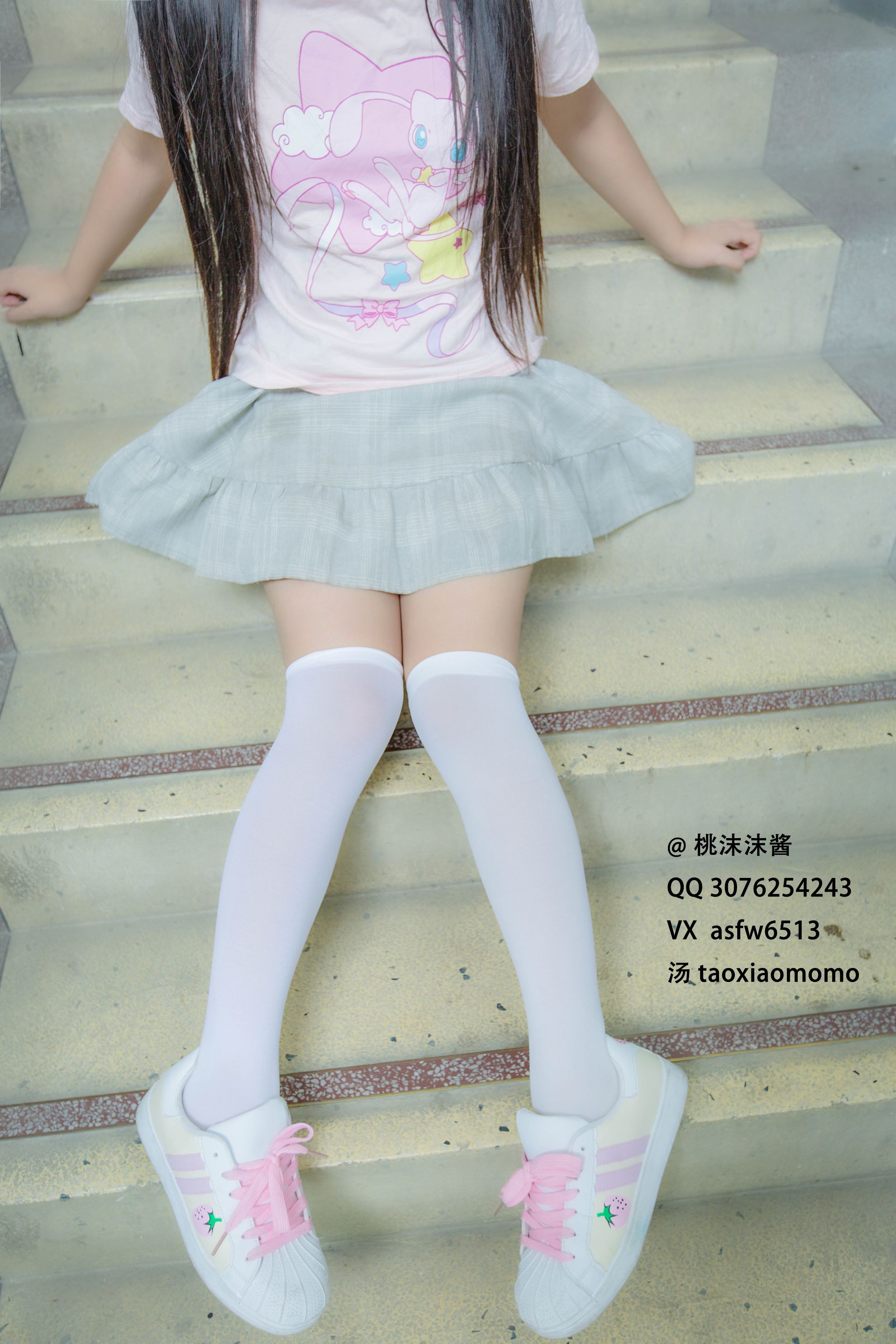 [Tao Xiaomomo Jiang] Stairs Stairs lộ ra