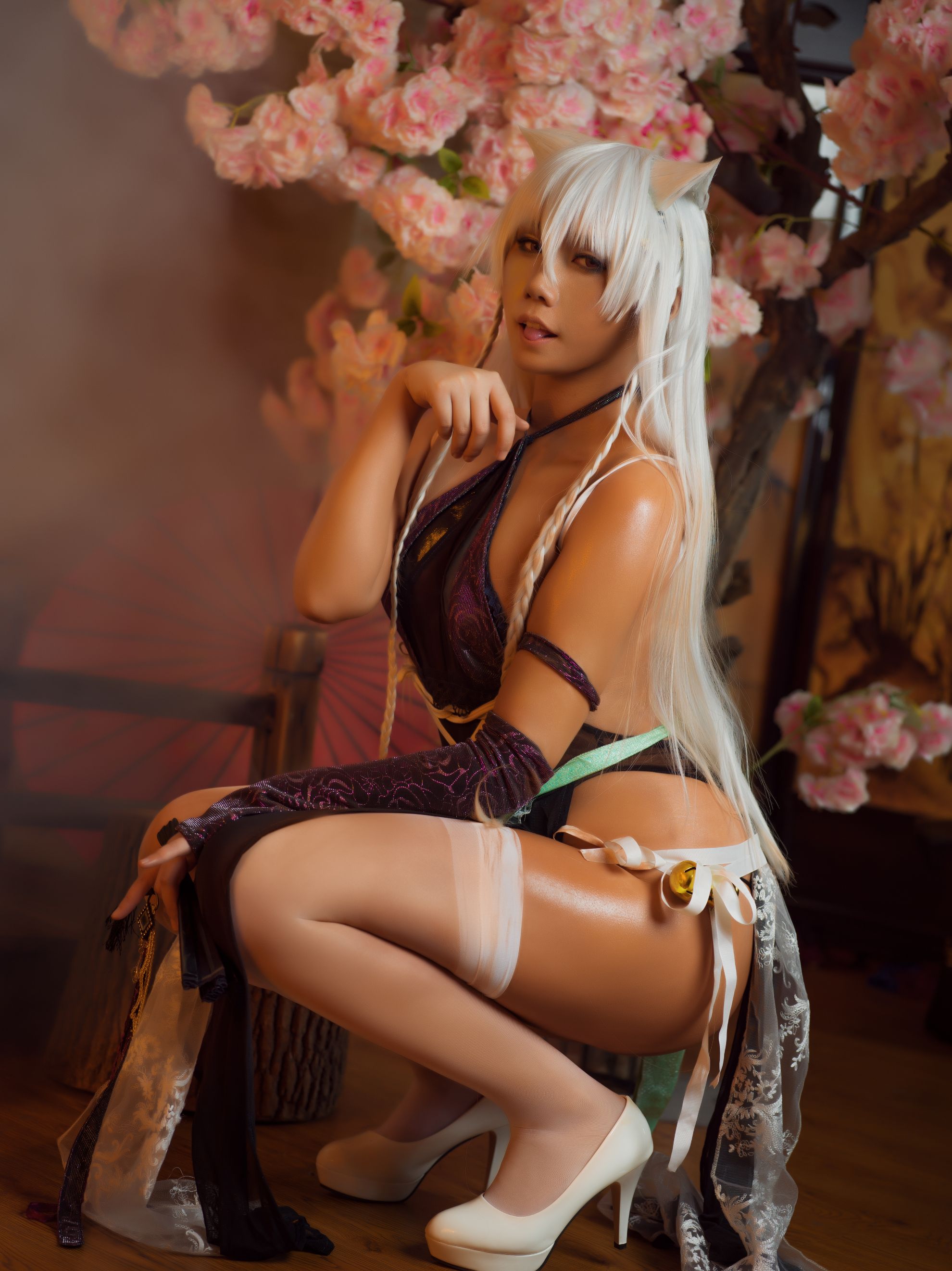 [Twist and Twist Sauce] Mona