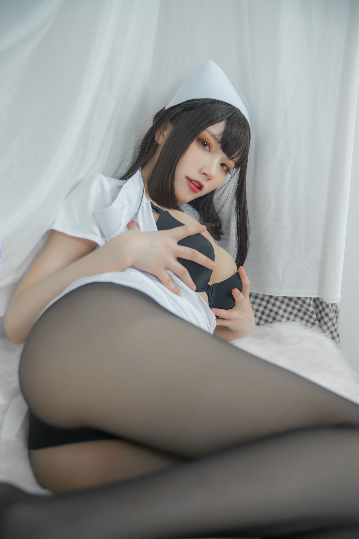 [Phô mai] Y tá trắng