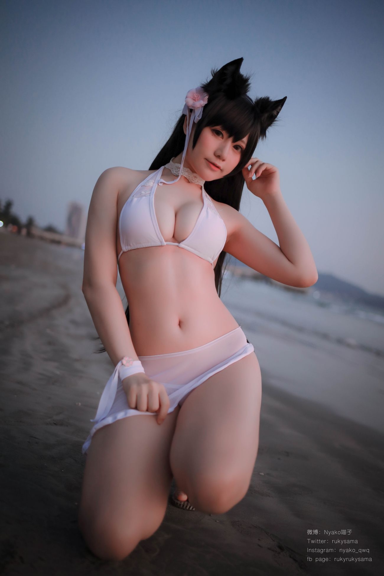 [Nyako Meiko] Atago bơi