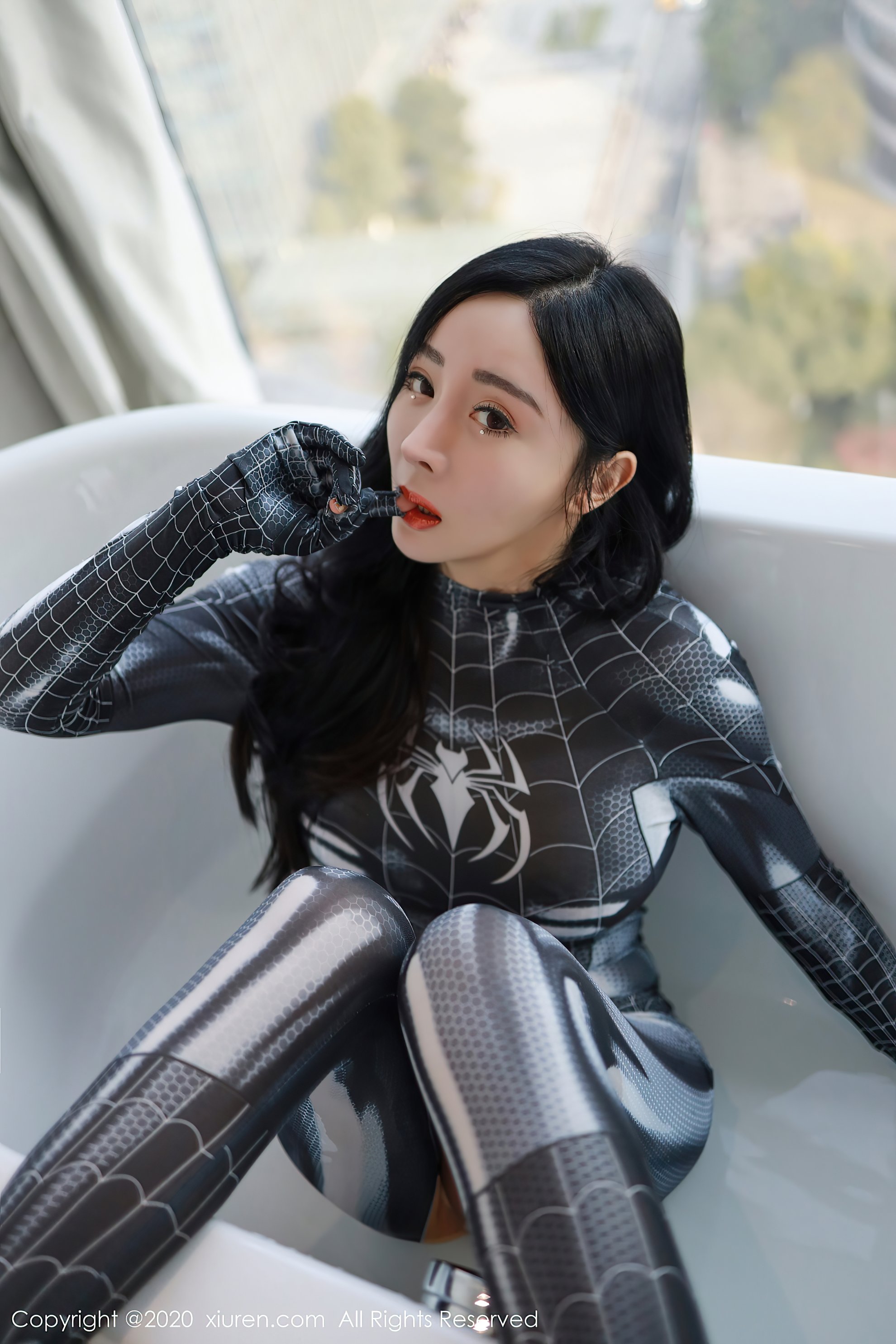 [Yun là] Người phụ nữ nhện