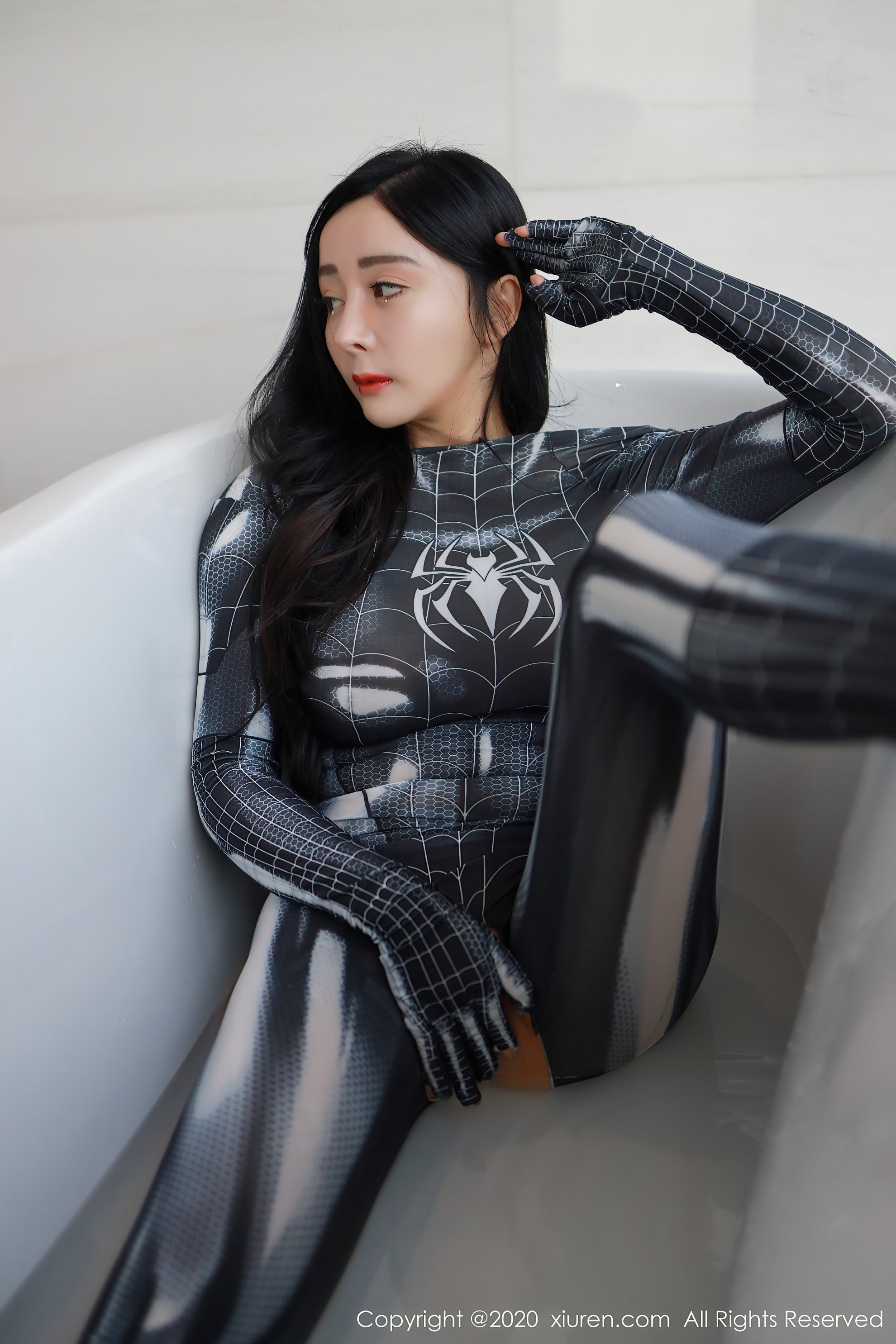 [Yun là] Người phụ nữ nhện