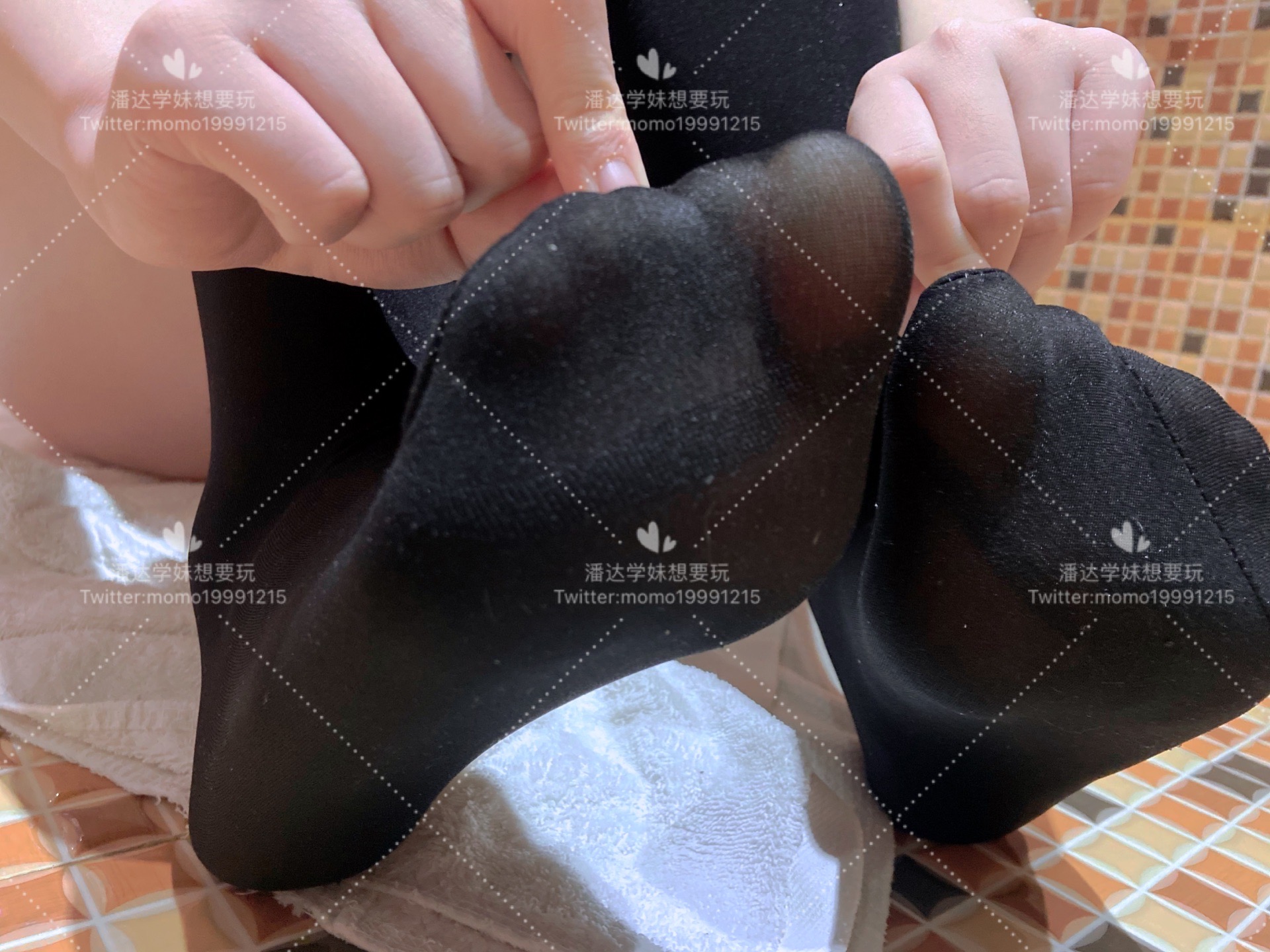 [Kungkou nôi mimi] ngực lớn ở mặt em bé