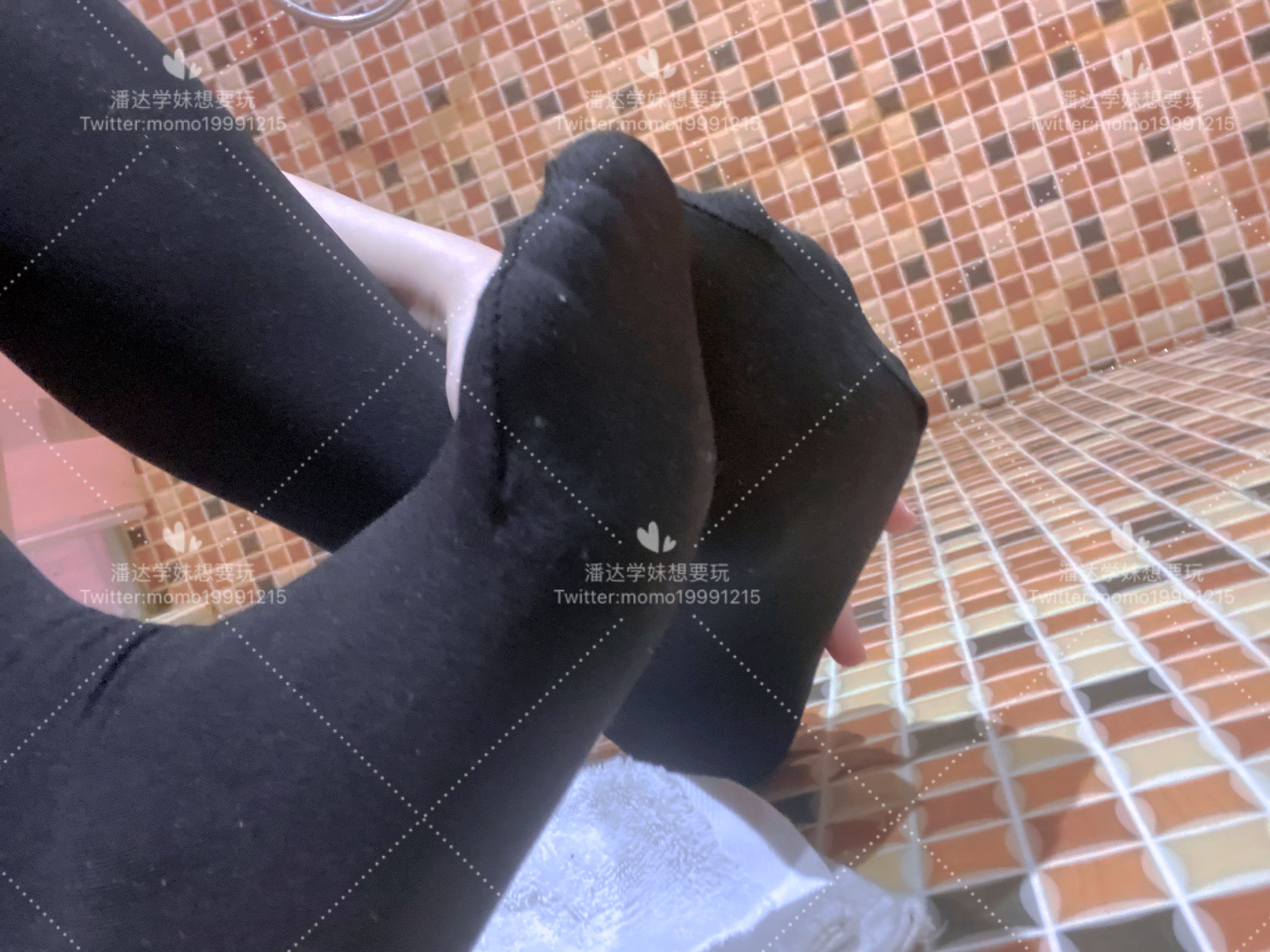 [Kungkou nôi mimi] ngực lớn ở mặt em bé