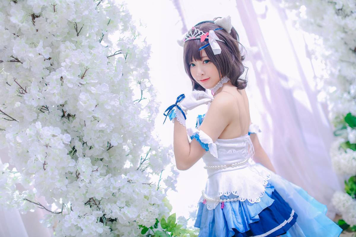 "Thần tượng chủ nhân Cinderella" Maekawa's Mid-Level Idol C o s p l a y