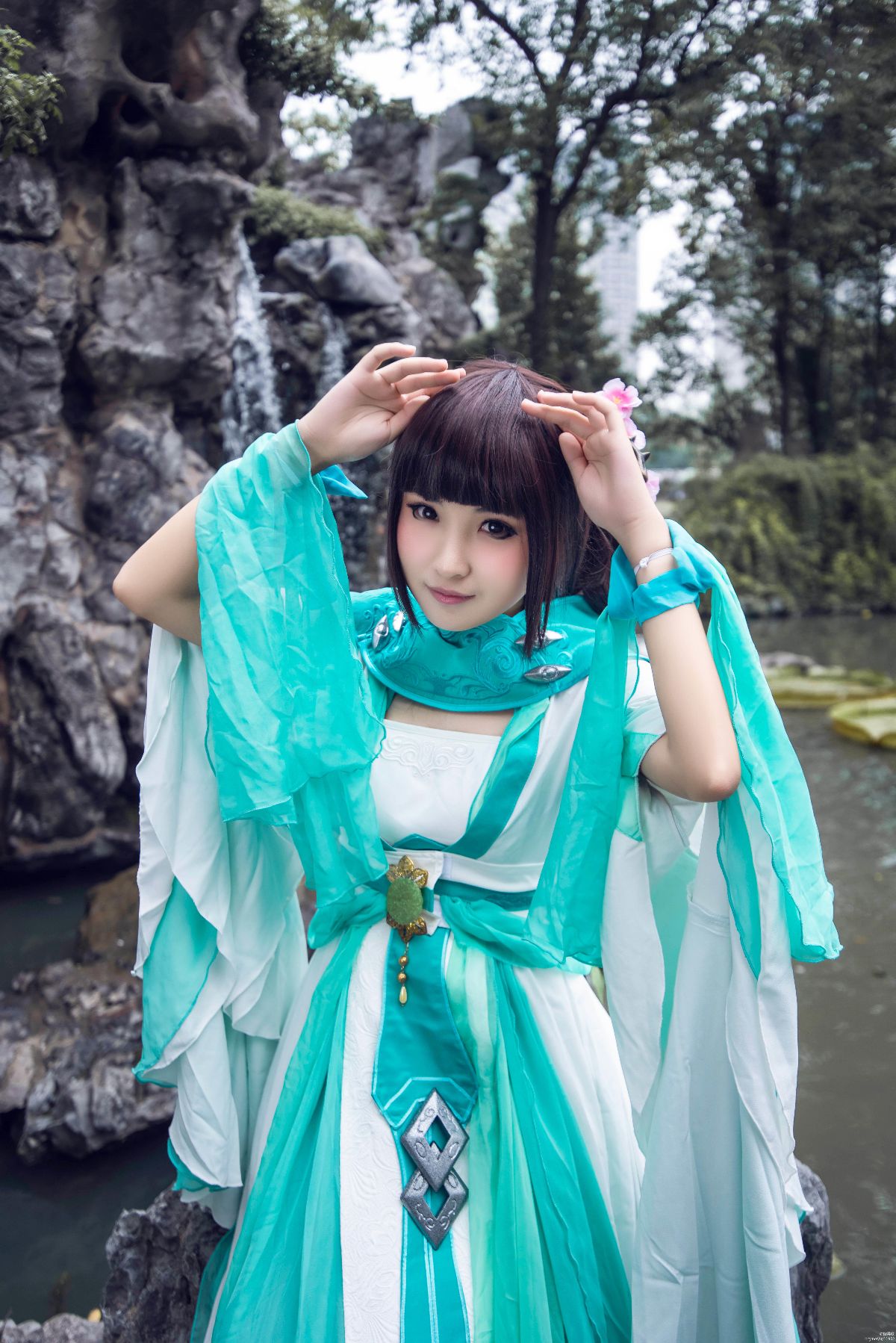 "Kiếm kiếm tình yêu phiên bản trực tuyến ba" Bài hát dài ba anh hùng c o s p l a y