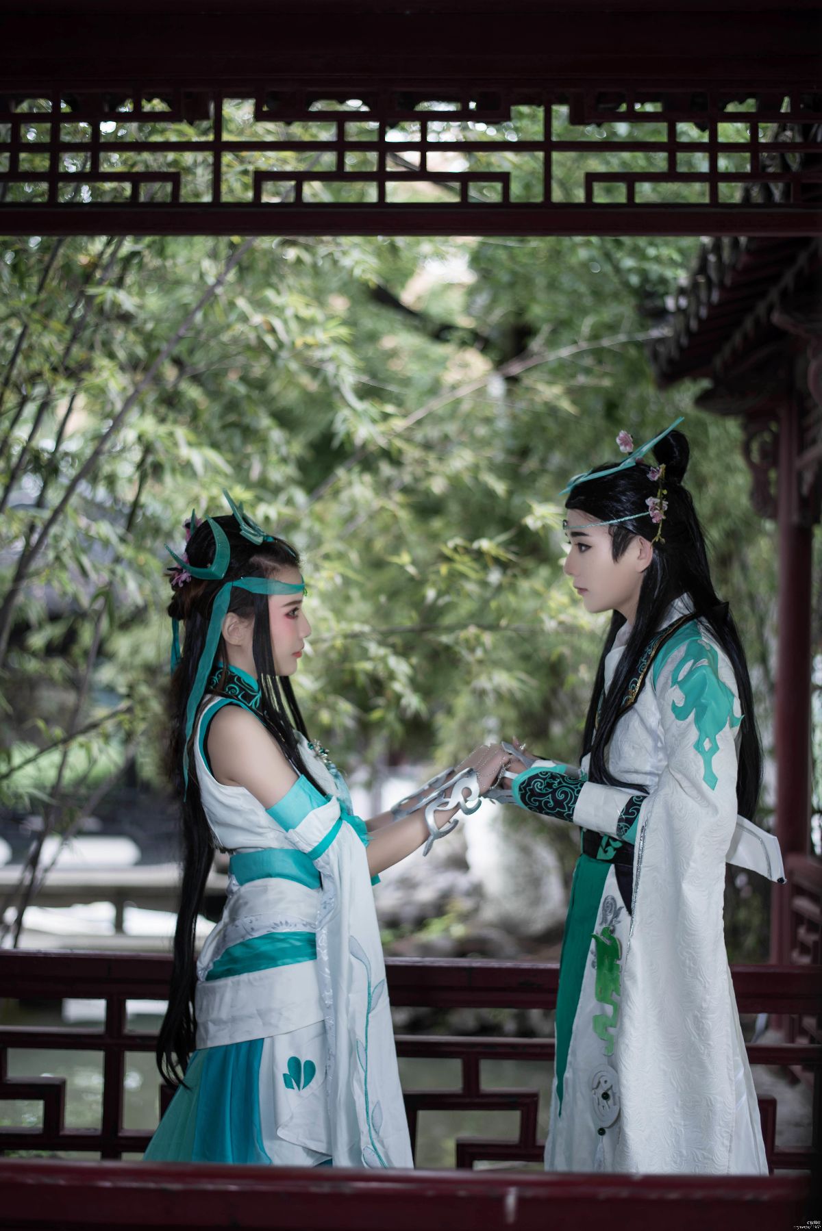 "Kiếm kiếm tình yêu phiên bản trực tuyến ba" Bài hát dài ba anh hùng c o s p l a y