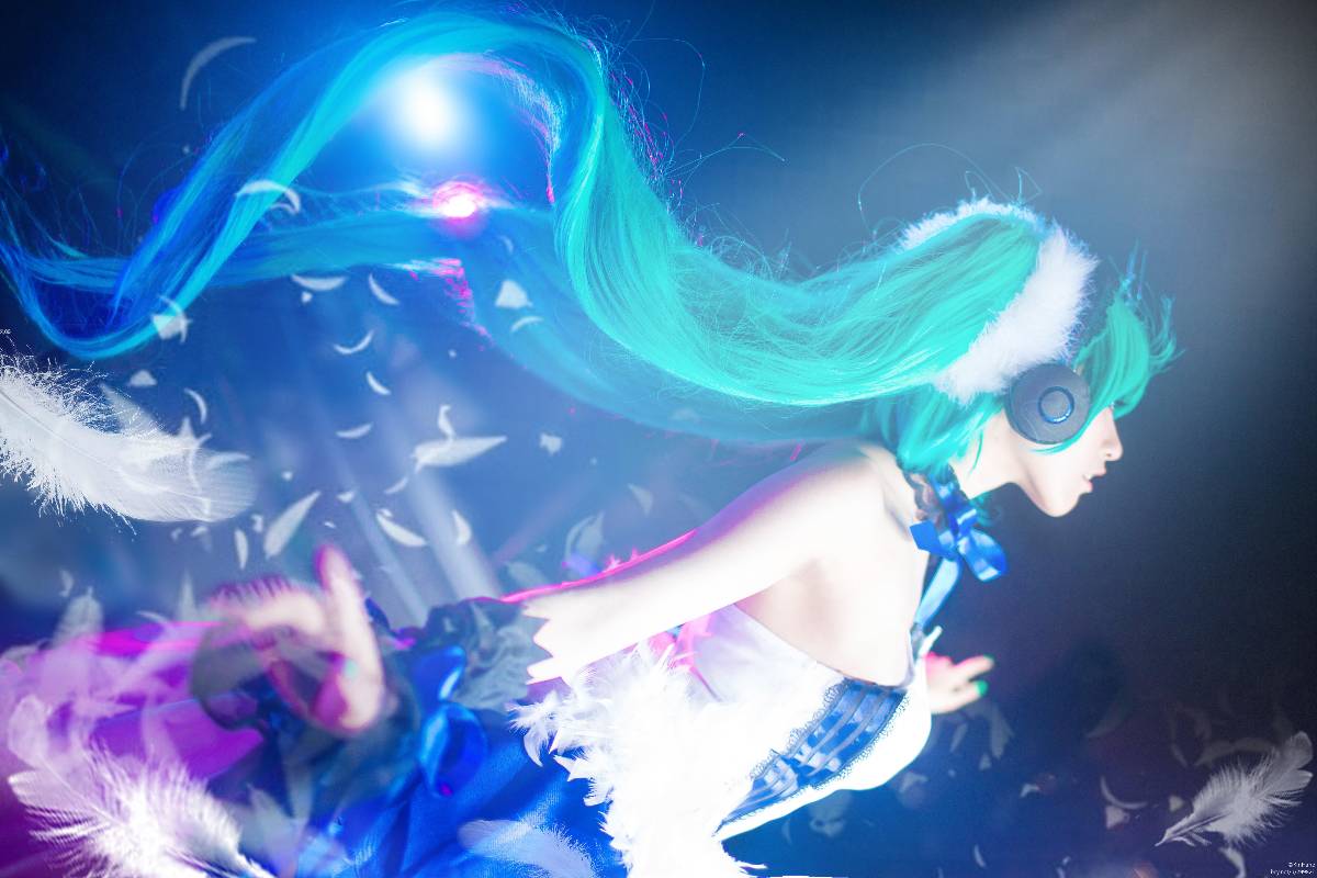 "Truyền thuyết về bảy con rồng" Hatsune Miku's Seventh God God C o s p l a y