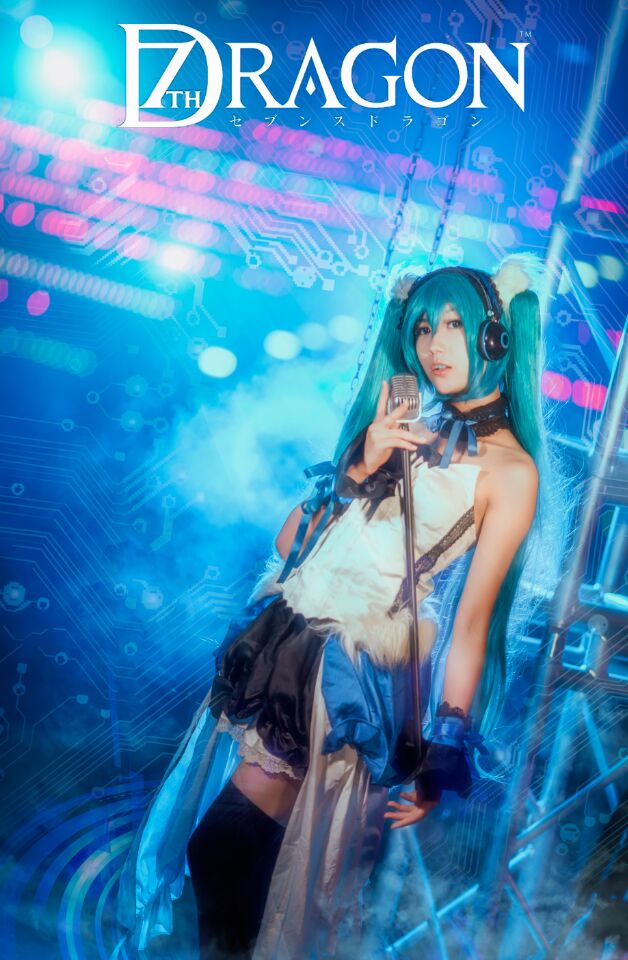 "Truyền thuyết về bảy con rồng" Hatsune Miku's Seventh God God C o s p l a y