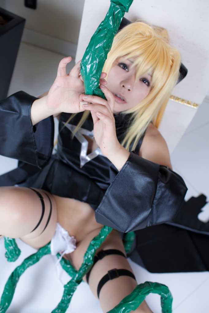 [Cô gái nhỏ trên mạng]