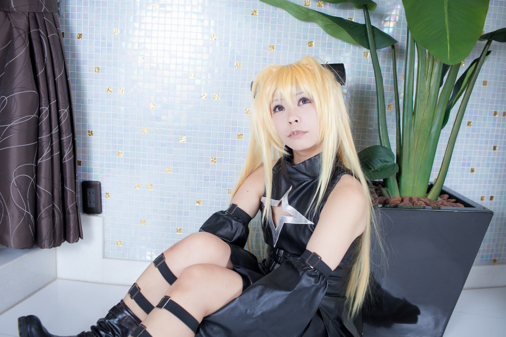 [Cô gái nhỏ trên mạng]