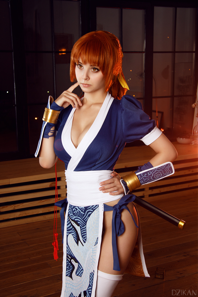 [Debarmonica] Phòng đỏ, DOA