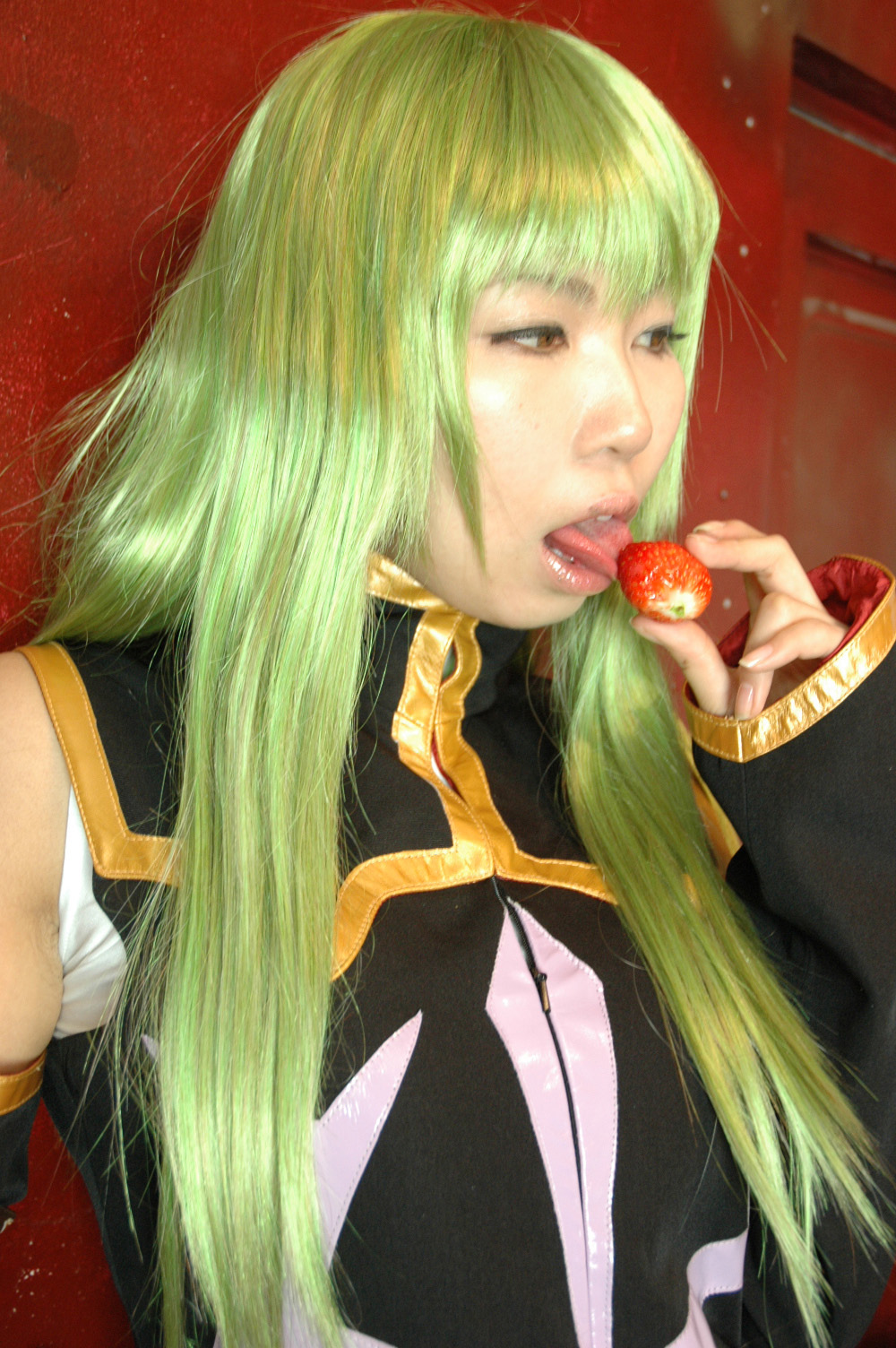 [ISM] Chơi với C.C.