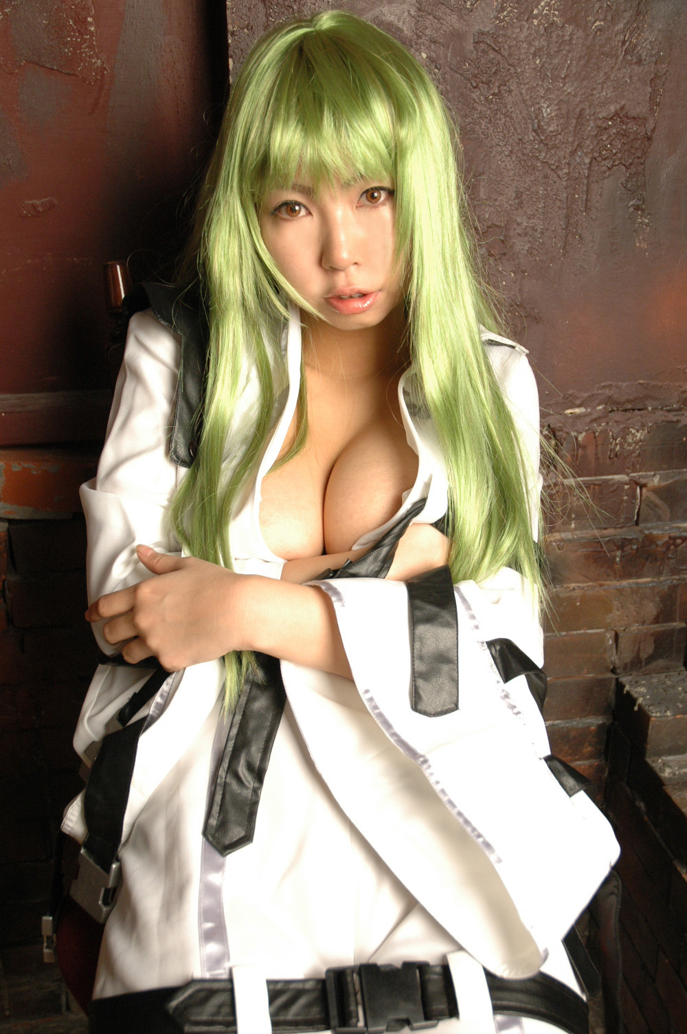 [ISM] Chơi với C.C.