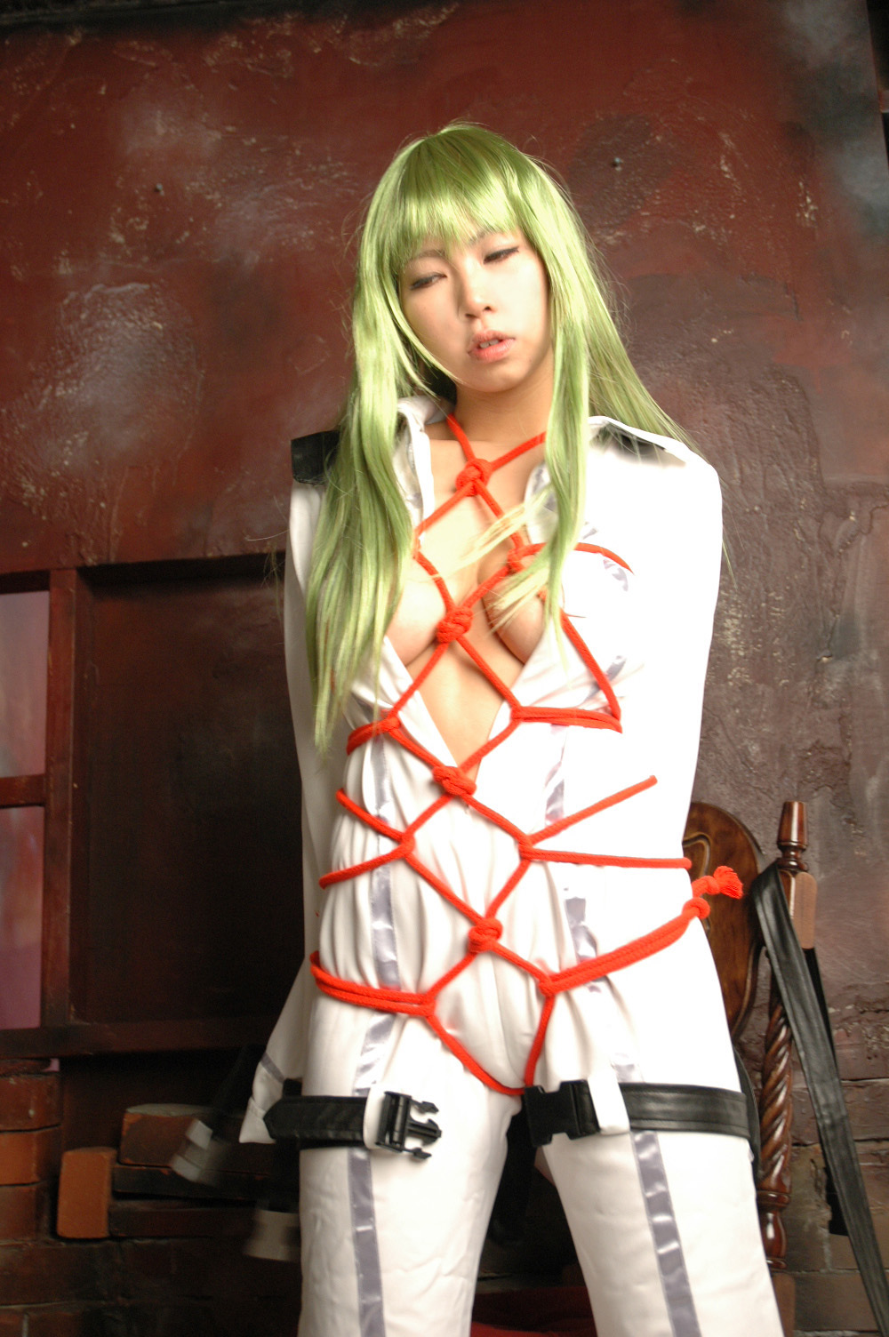 [ISM] Chơi với C.C.