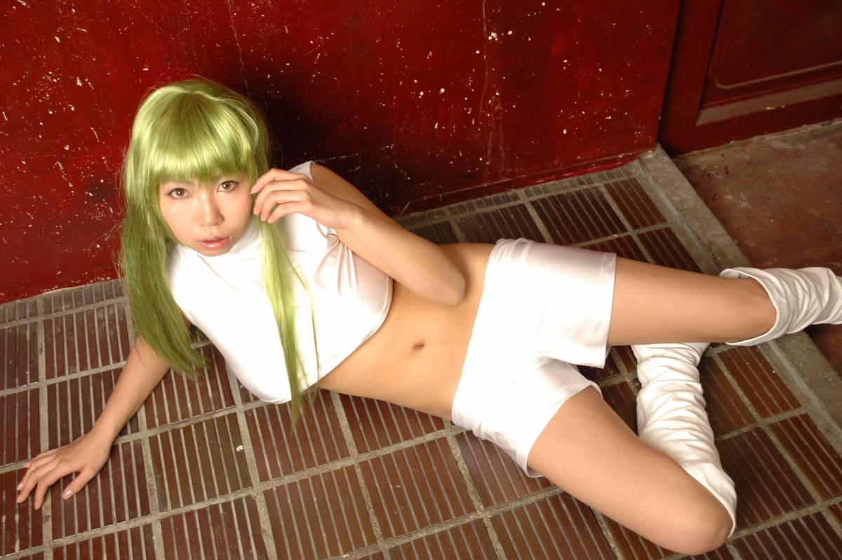 [ISM] Chơi với C.C.