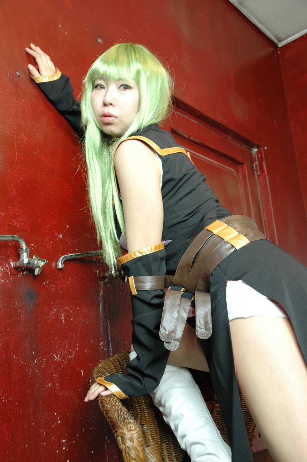 [ISM] Chơi với C.C.