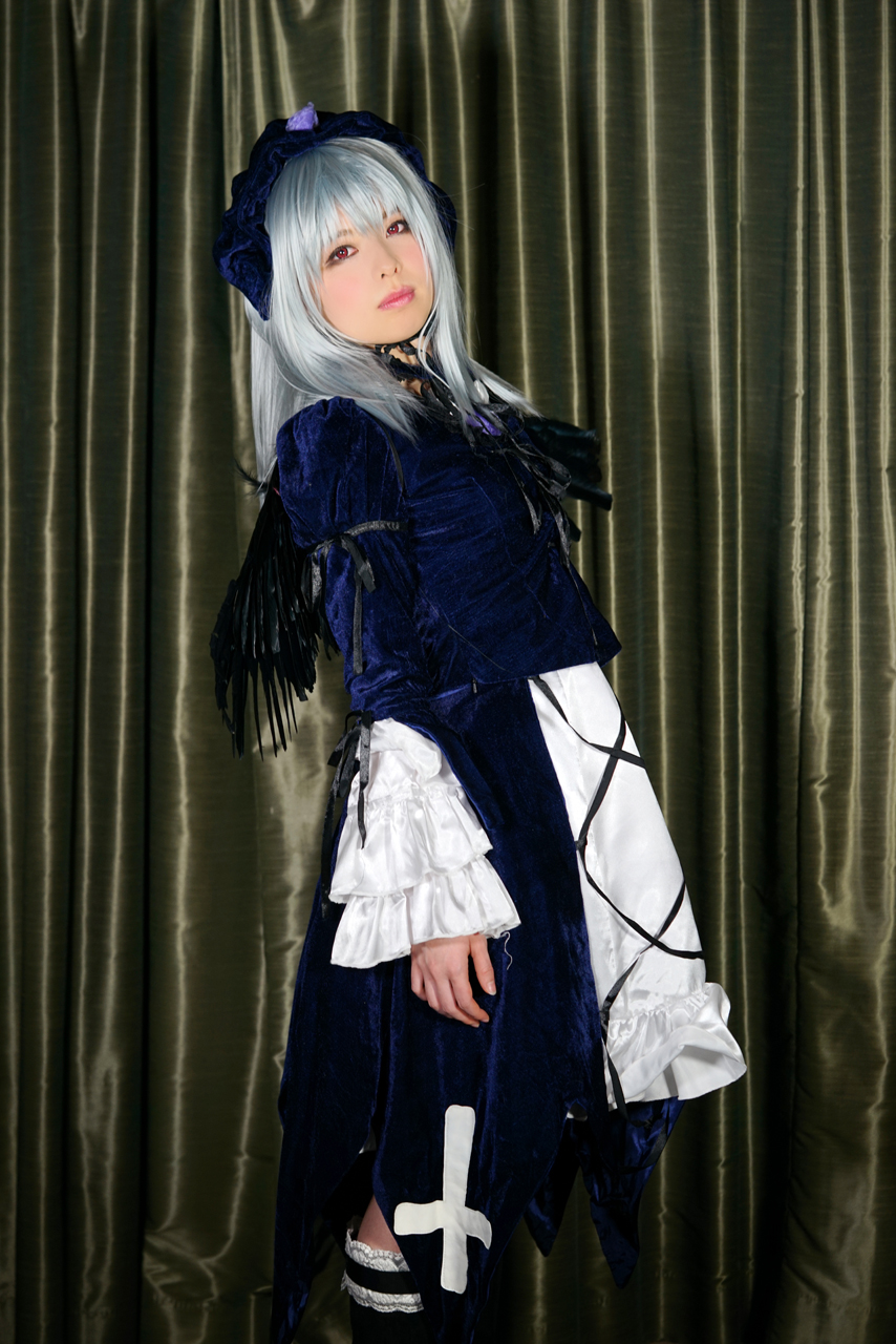 [Fancy-Zeze] Yuna, giống như một nàng tiên ở Đông Âu, nói về cách cô ấy mặc đồ gothic gothic.