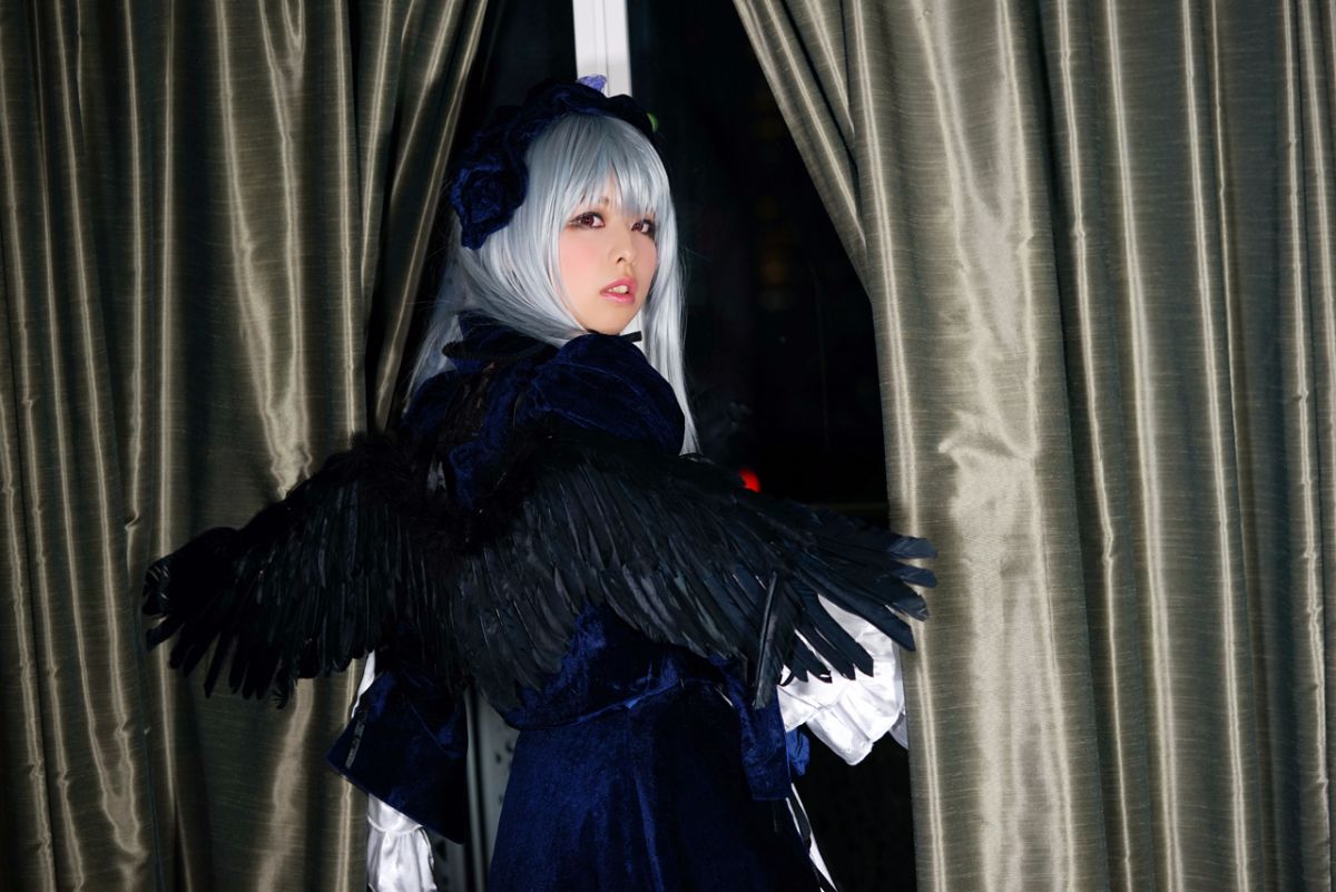 [Fancy-Zeze] Yuna, giống như một nàng tiên ở Đông Âu, nói về cách cô ấy mặc đồ gothic gothic.