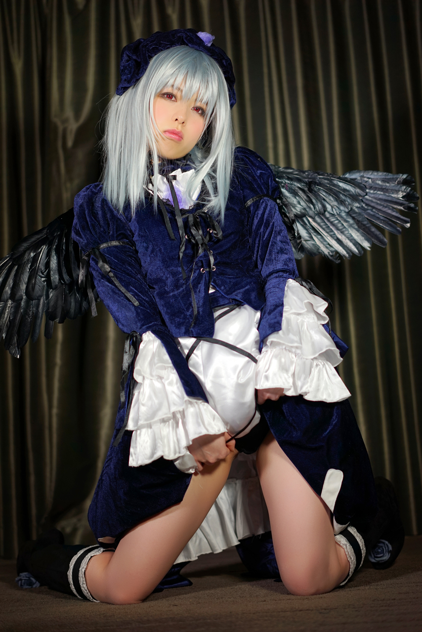 [Fancy-Zeze] Yuna, giống như một nàng tiên ở Đông Âu, nói về cách cô ấy mặc đồ gothic gothic.