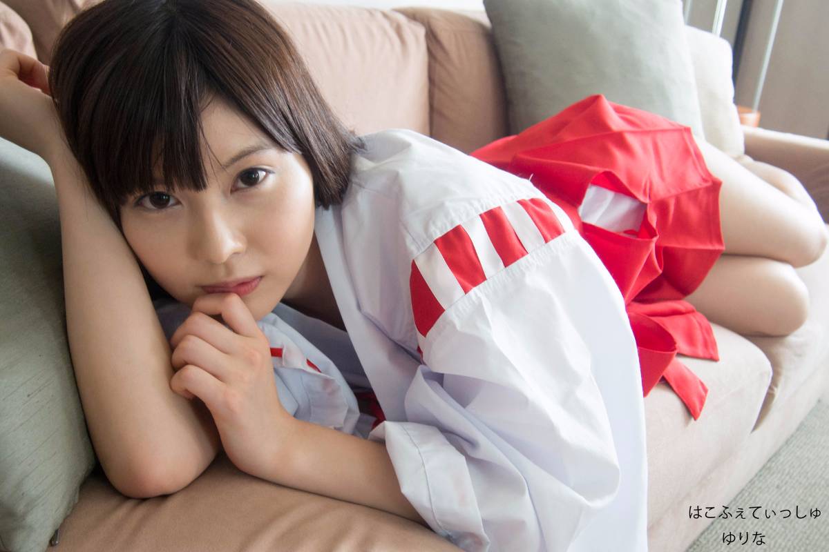 [Hộp tôn sùng] Cô gái xinh đẹp, cosplay thời con gái, Blowjob!