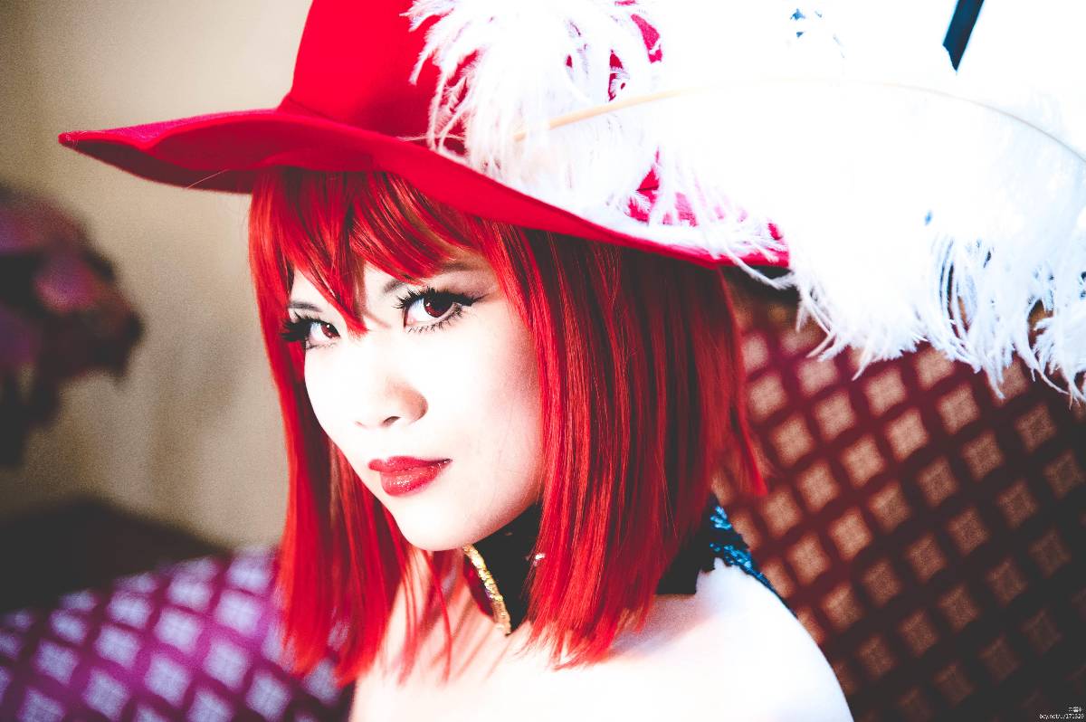 "Đen Deacon" Lady Red Angelina dám c o s p l a y