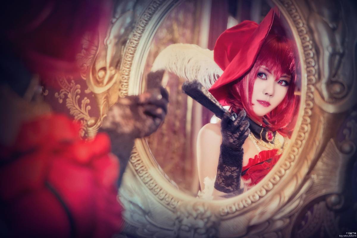 "Đen Deacon" Lady Red Angelina dám c o s p l a y