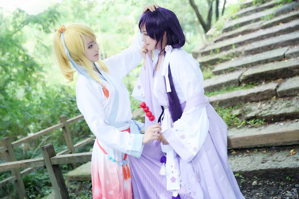 "Tình yêu sống" Những bông hoa mùa xuân vẫn còn